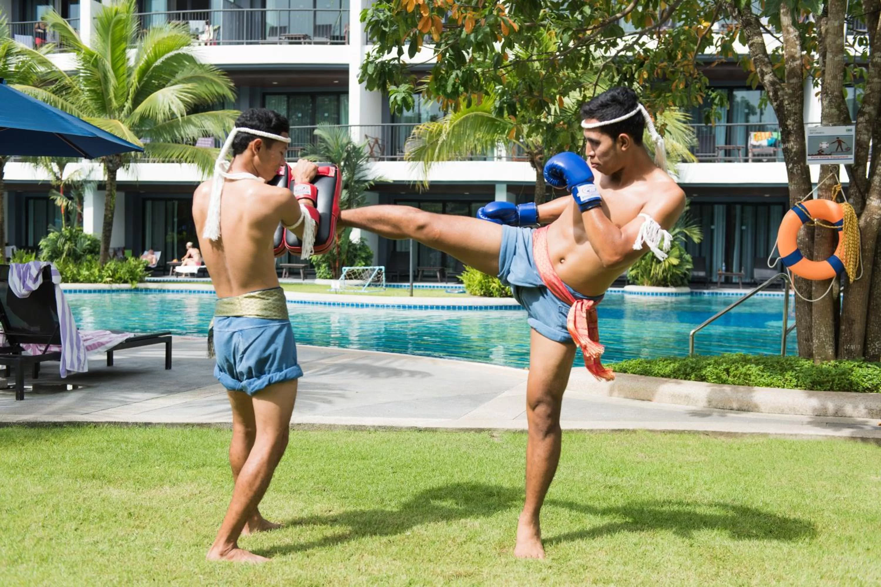 Area and facilities in Holiday Ao Nang Beach Resort, Krabi