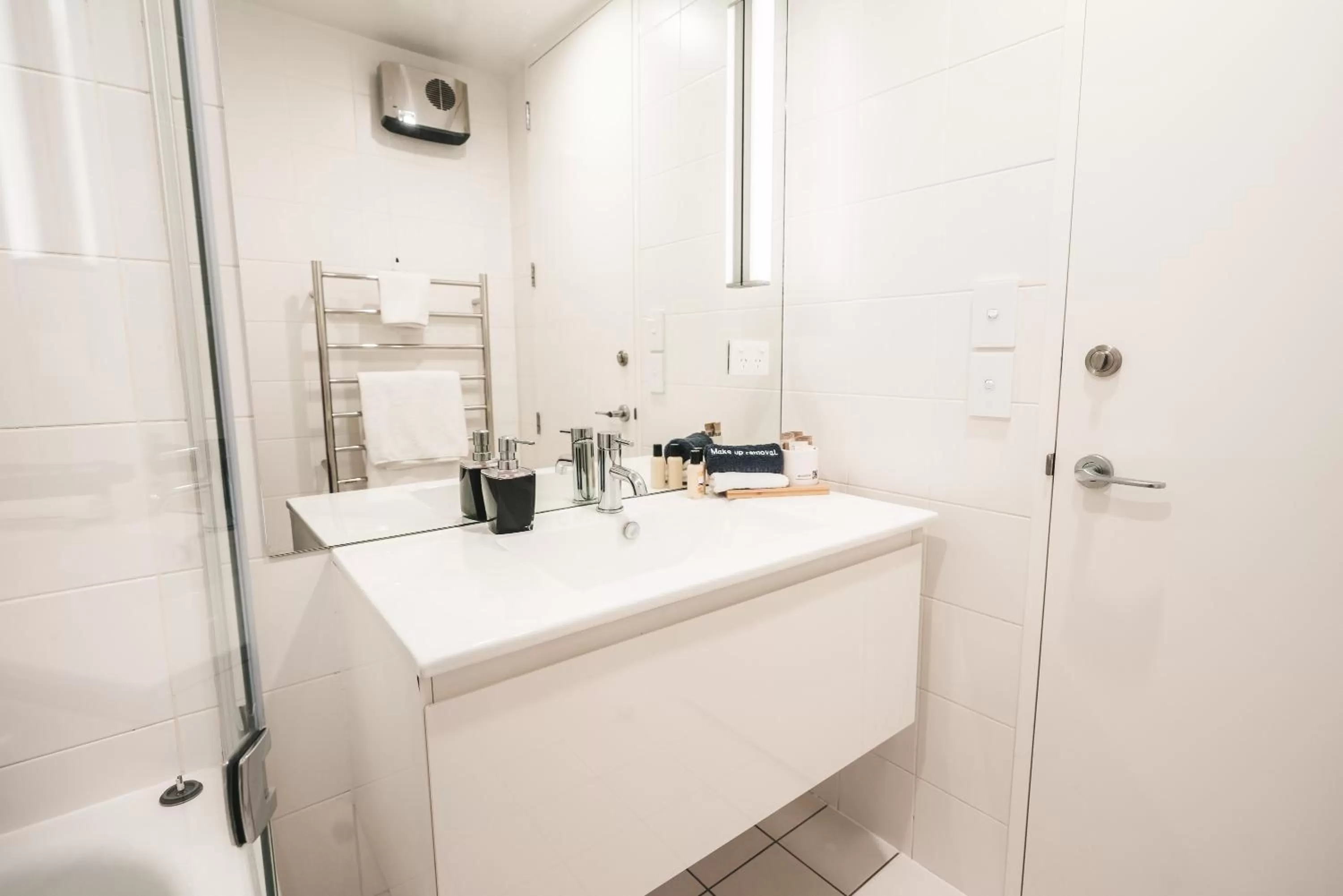 Bathroom in Blue Peaks Apartments