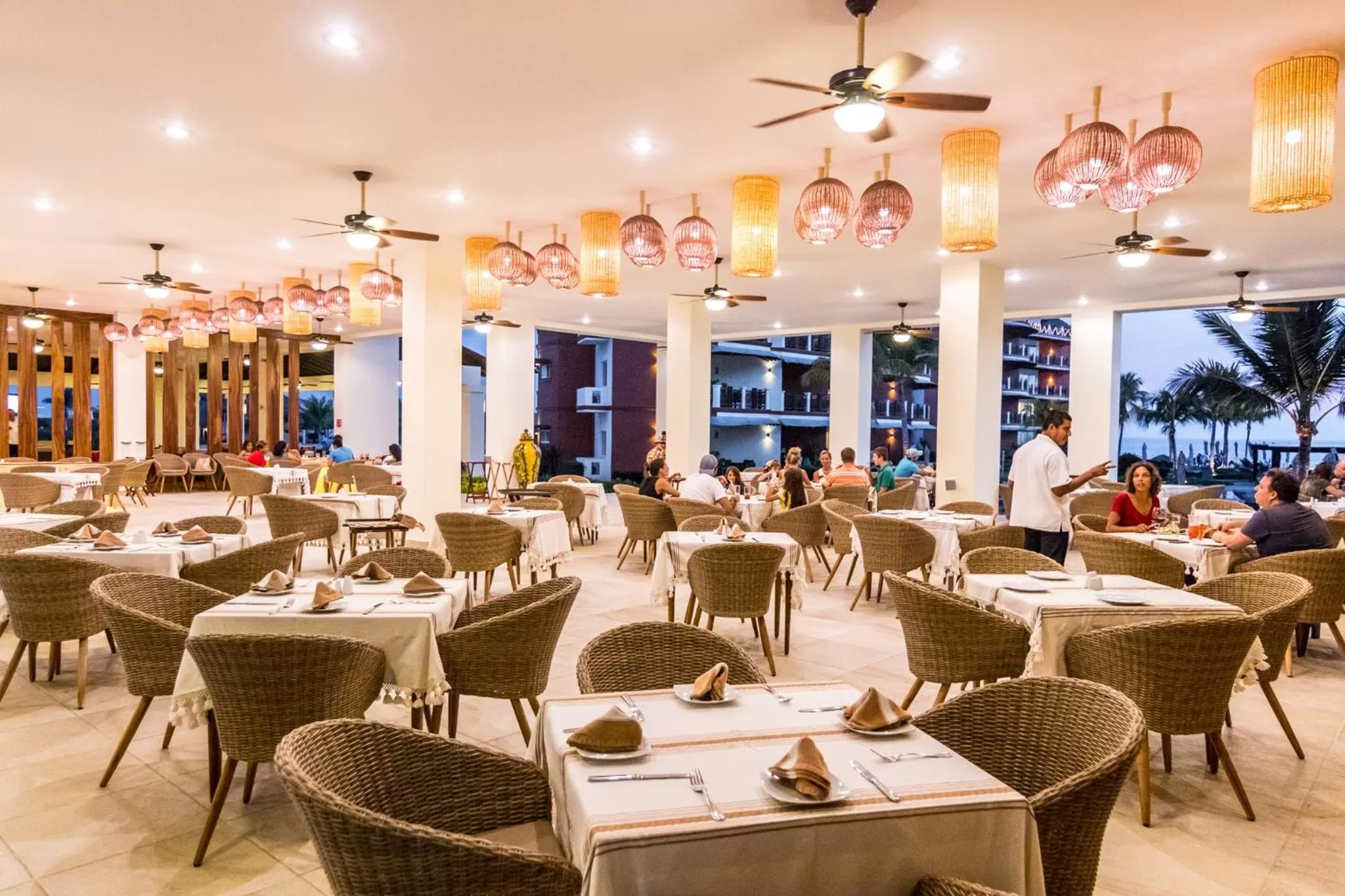 Restaurant/places to eat in Vivo Resorts