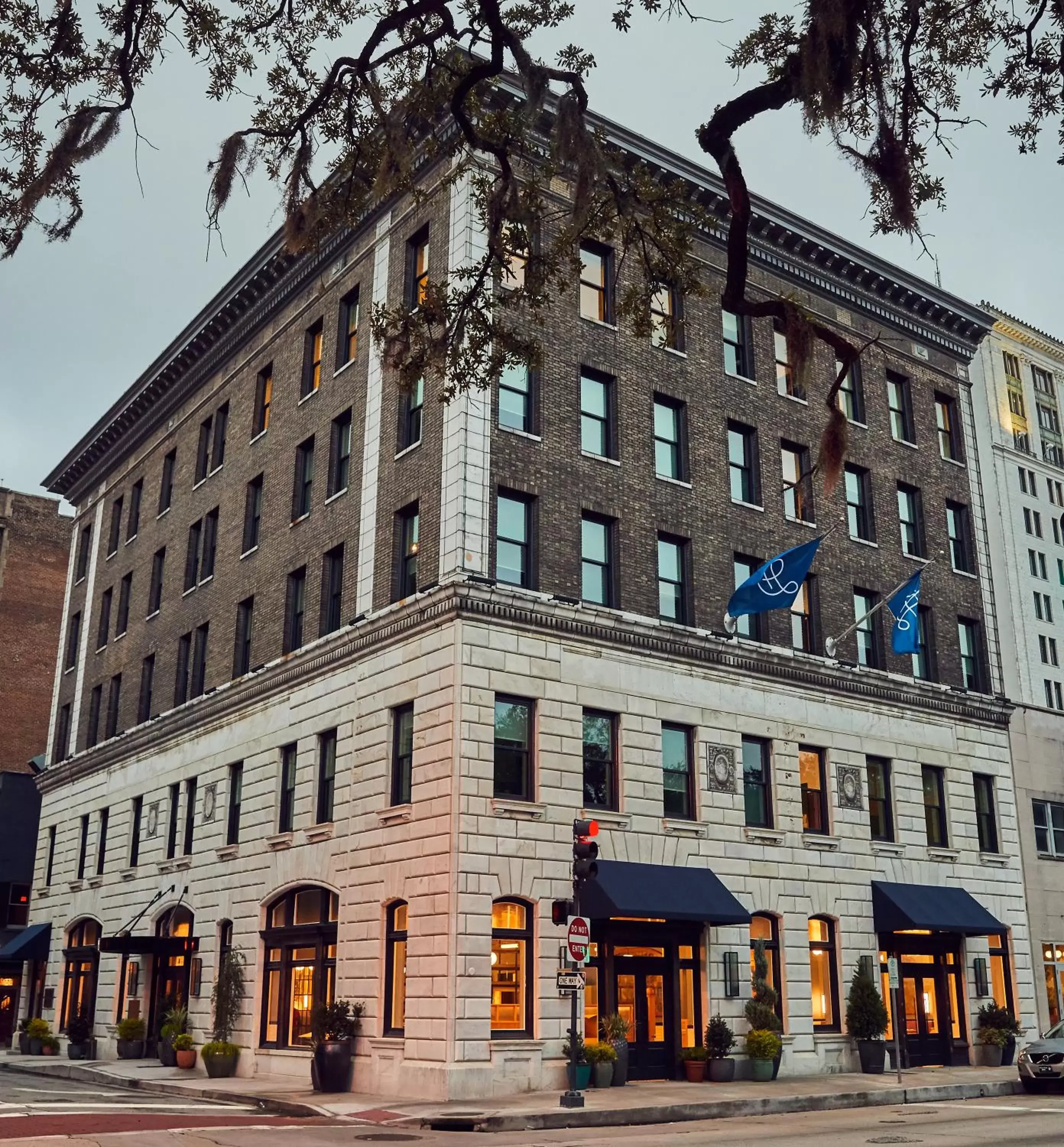 The Drayton Hotel Savannah, Curio Collection by Hilton The Drayton Hotel Savannah, Curio Collection by Hilton