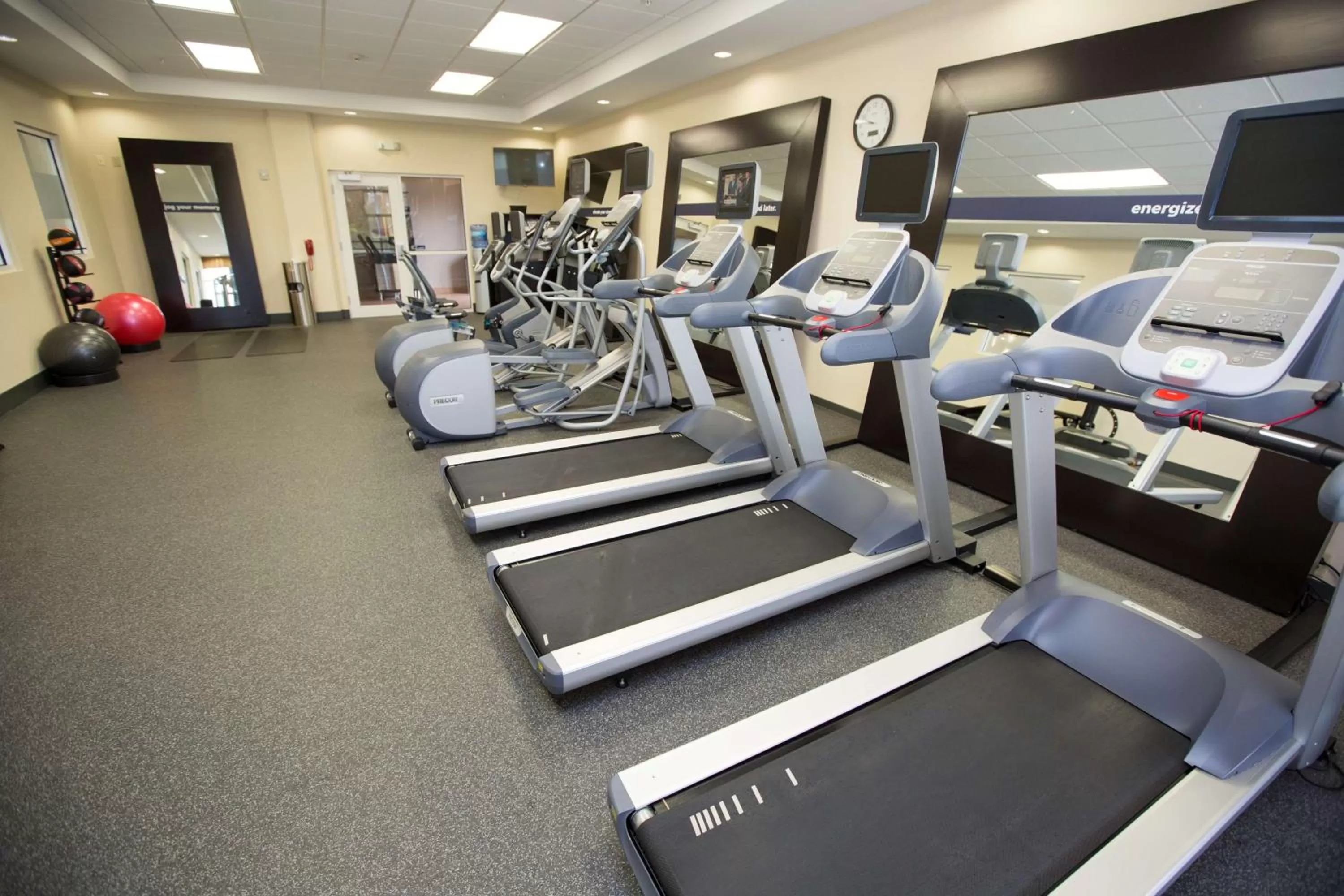 Fitness centre/facilities in Hampton Inn & Suites Oklahoma City Airport