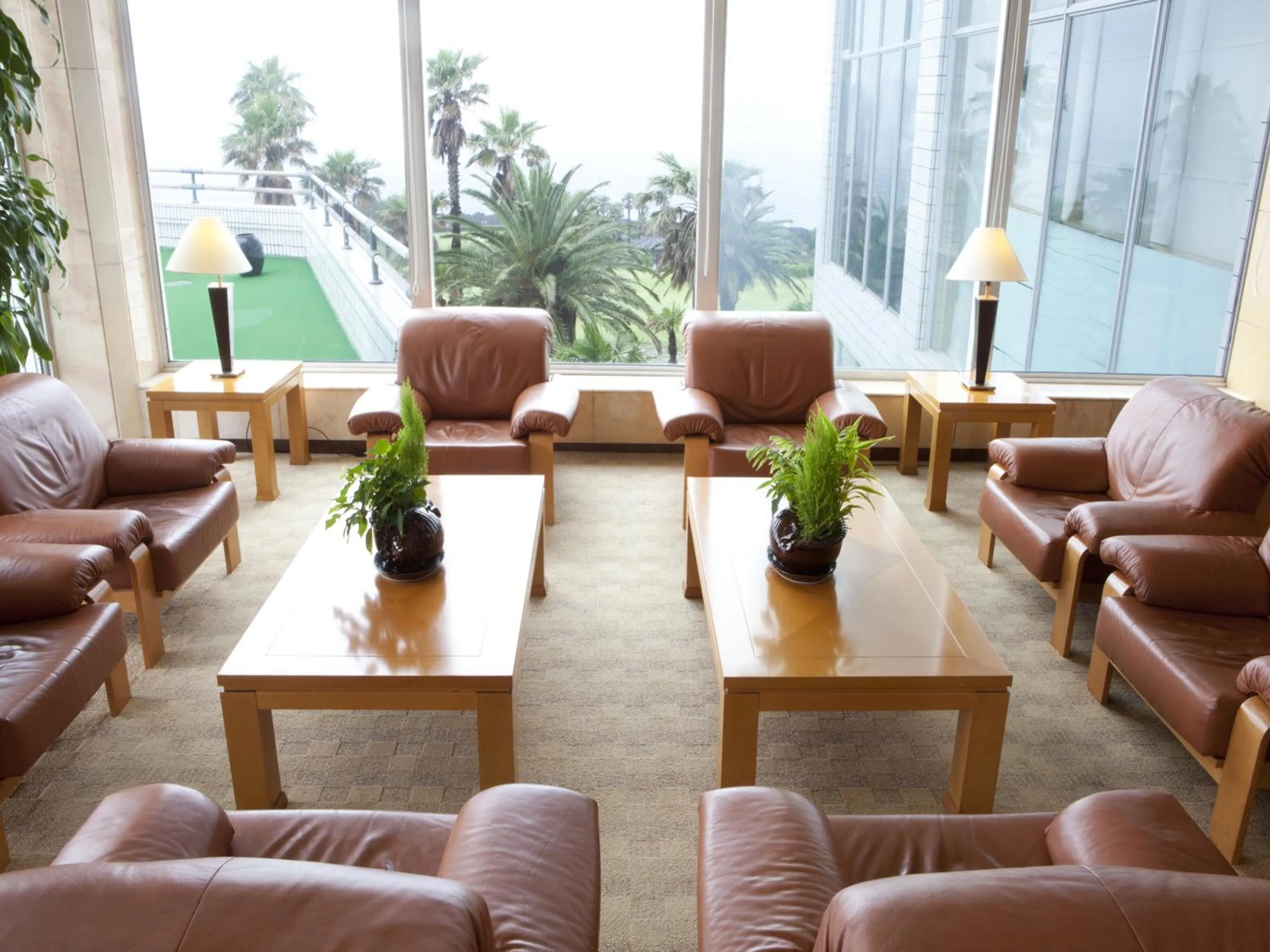Lobby or reception in Seogwipo KAL Hotel