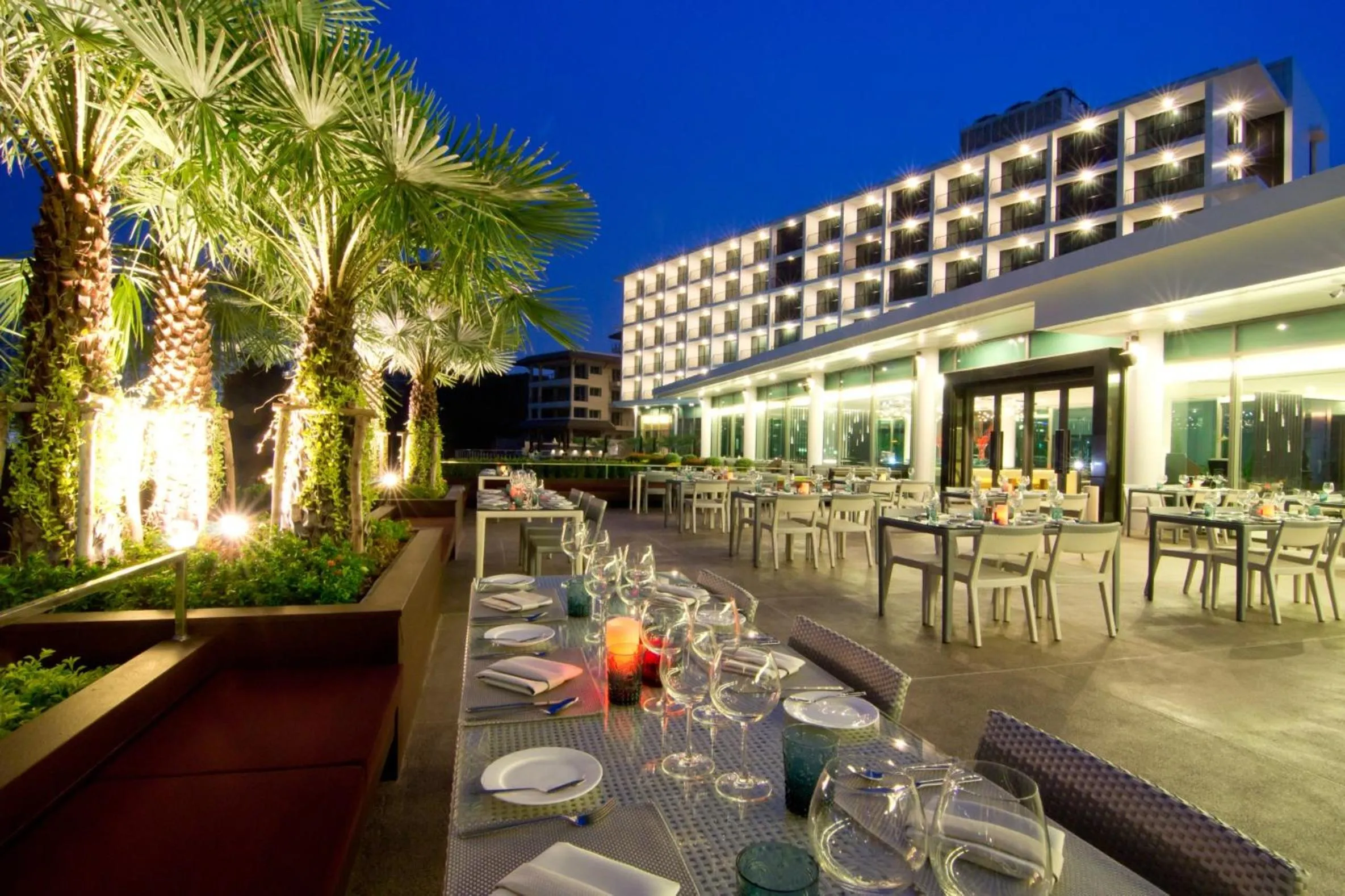 Restaurant/places to eat in Way Hotel Pattaya