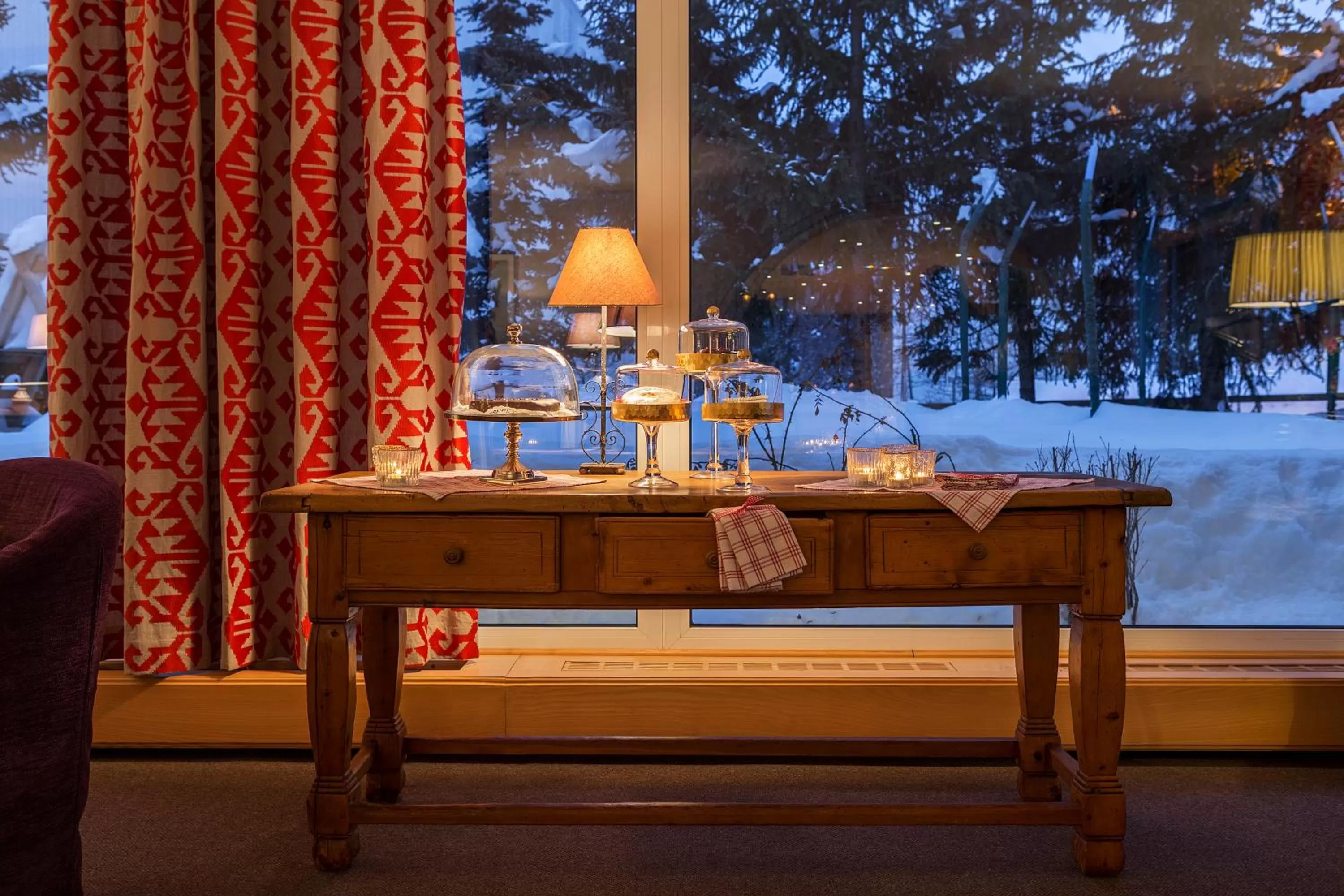 Food and drinks in Hotel Europa Suites St Moritz