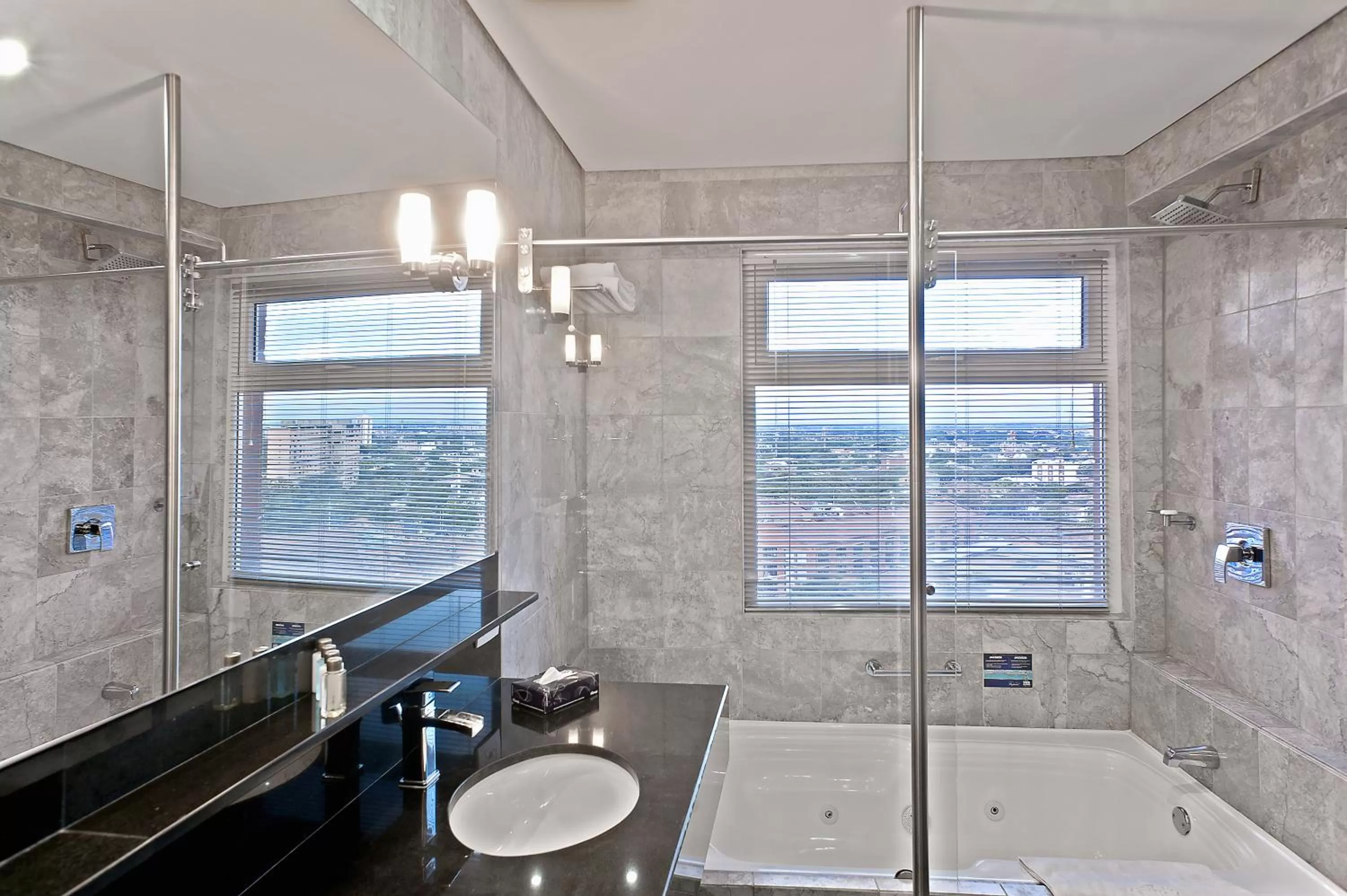 Day in Hotel Spiwak Chipichape Cali