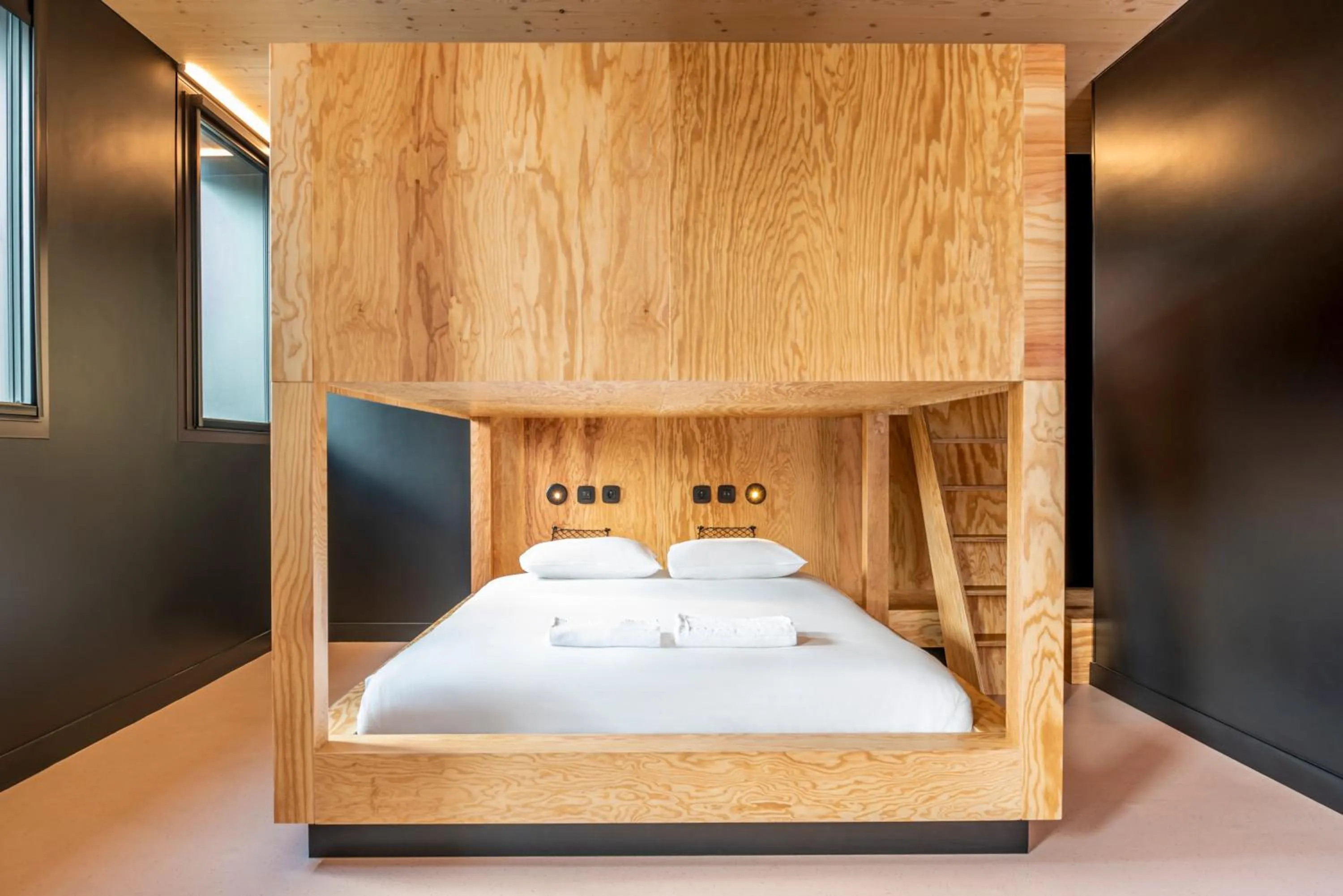 Bed in JO&JOE Paris Gentilly - Auberge de Jeunesse