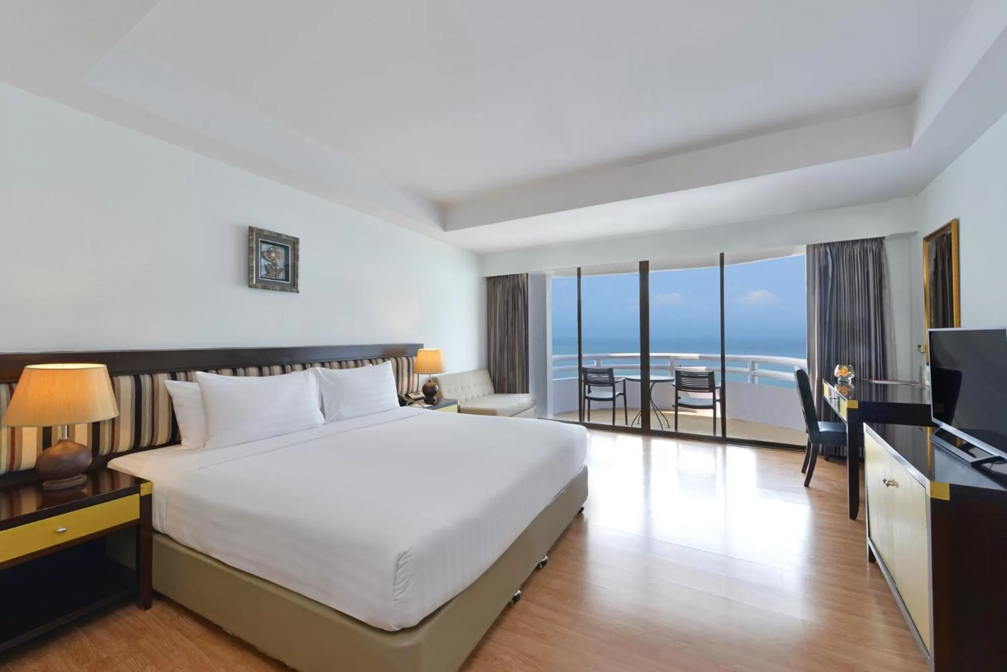 Guests, Bed in D Varee Jomtien Beach, Pattaya