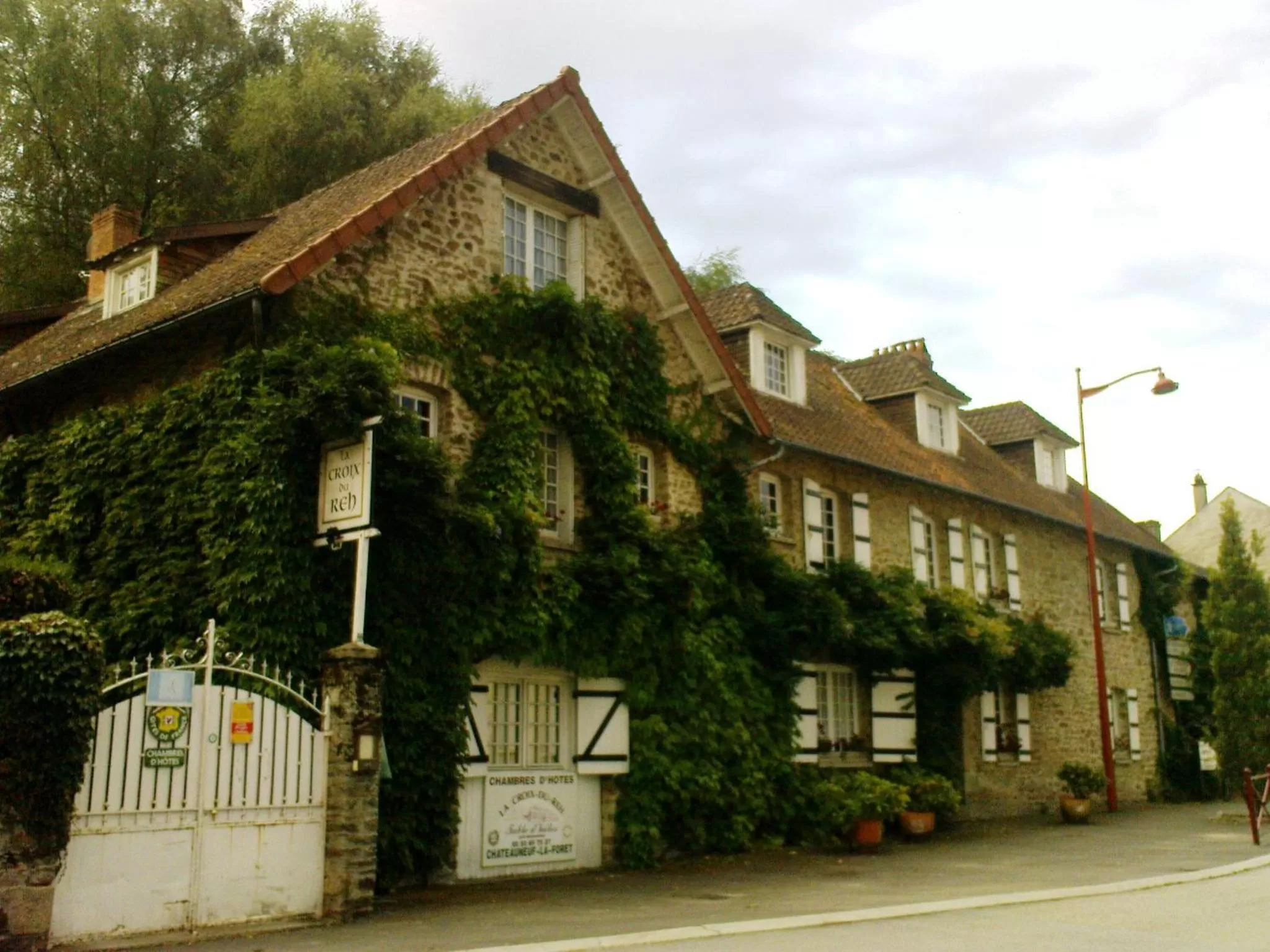 Facade/entrance, Property Building in La Croix du Reh