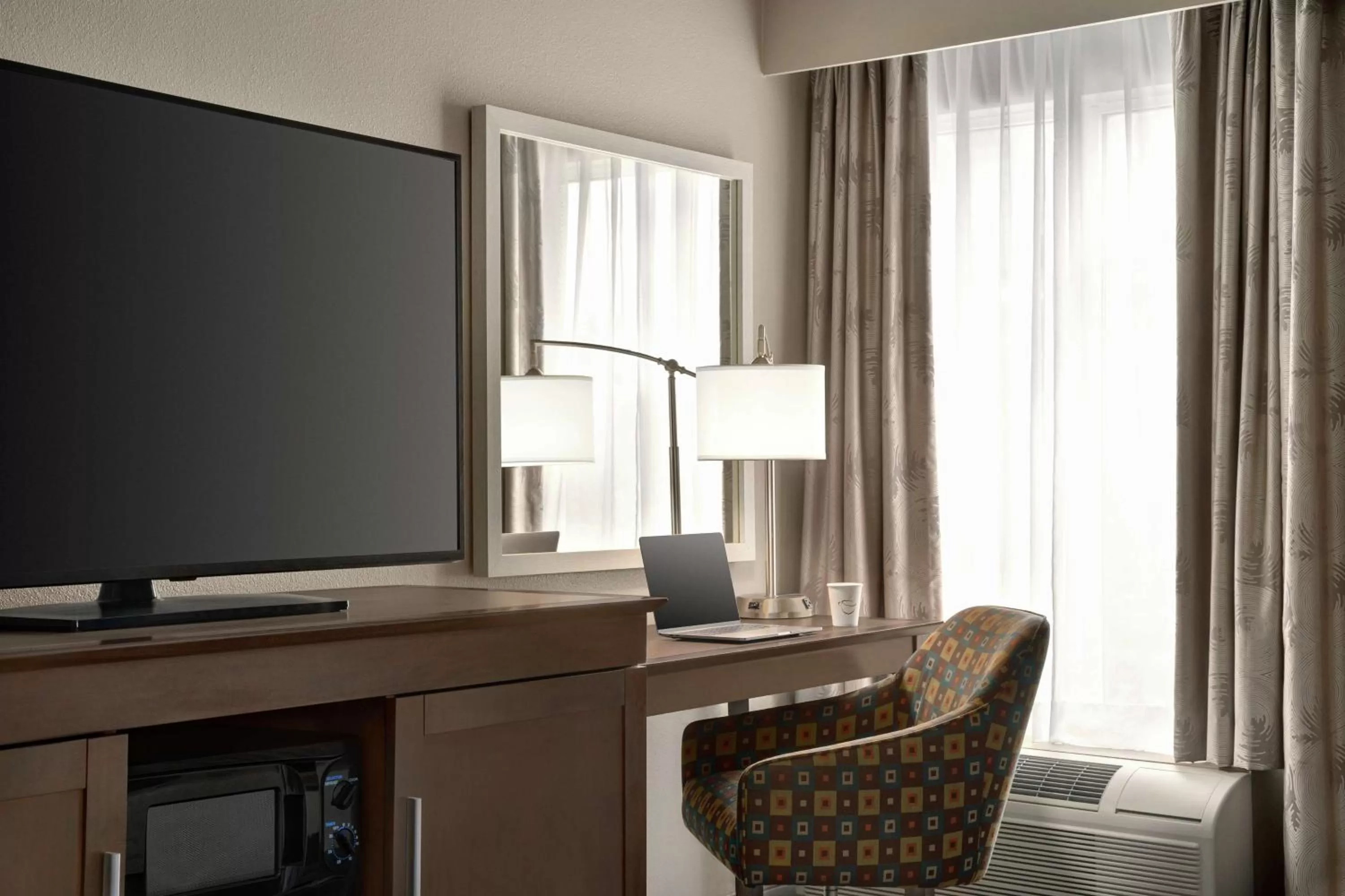 Bedroom in Hampton Inn New Orleans/St.Charles Ave