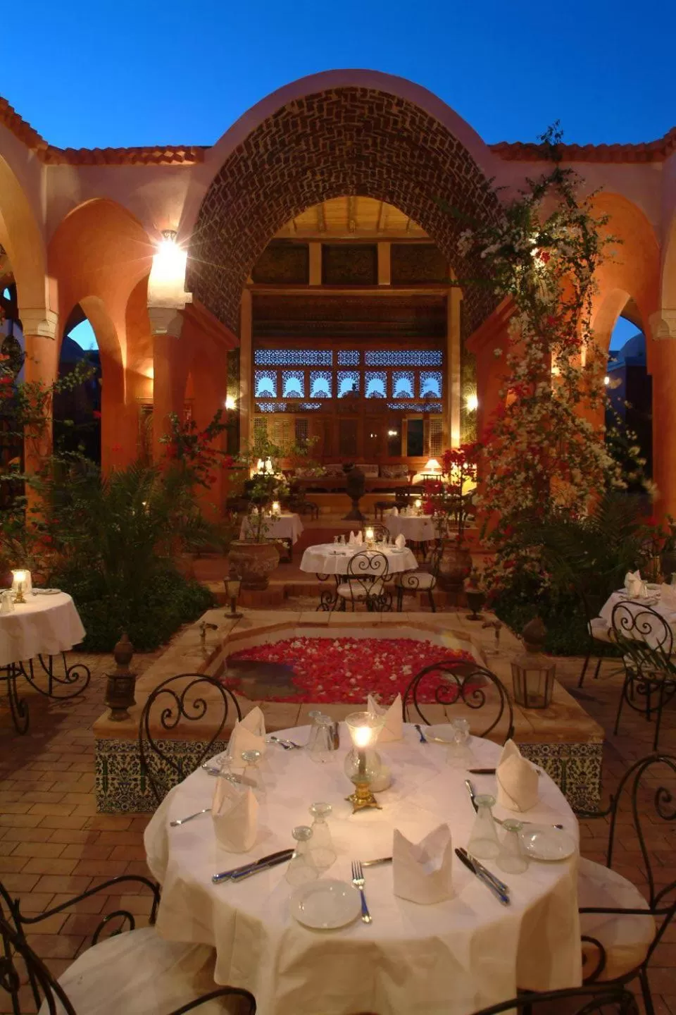 Restaurant/places to eat in Al Moudira Hotel