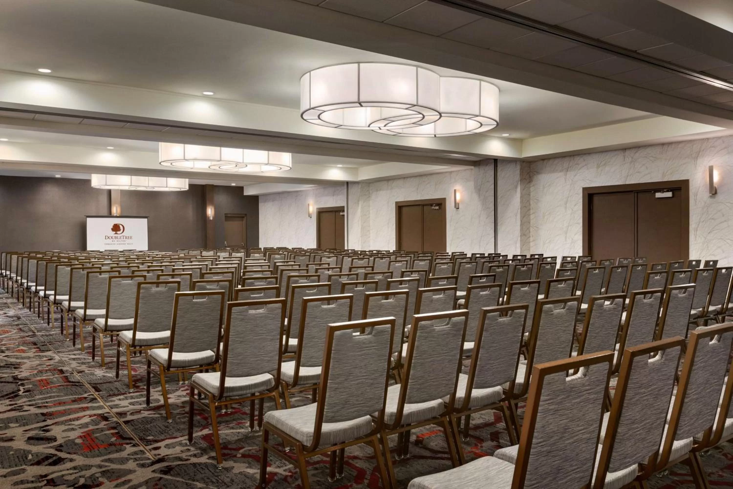 Meeting/conference room in DoubleTree by Hilton Hotel Toronto Airport West