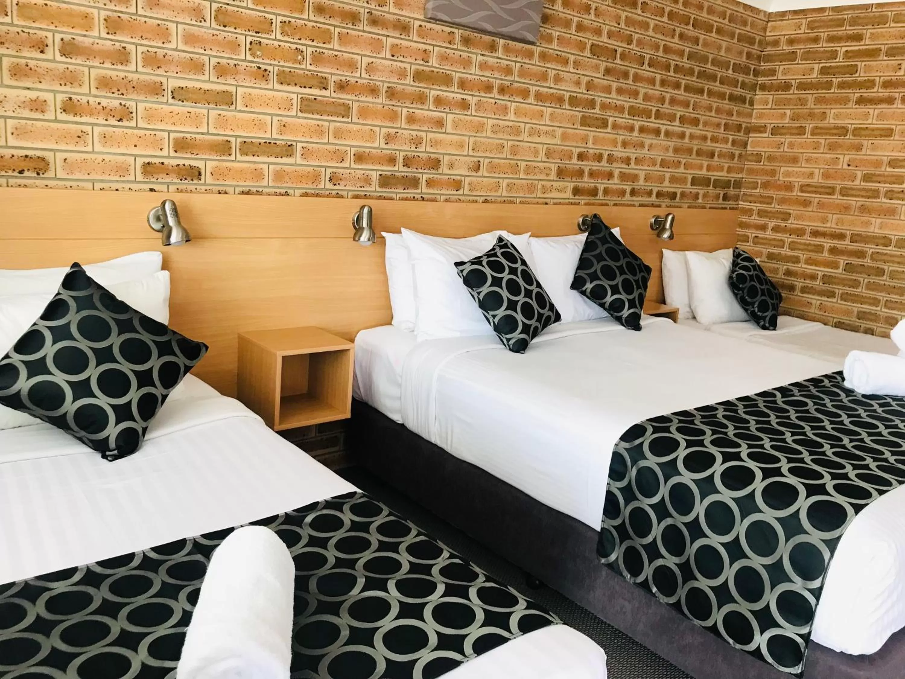 Bed in Jumbuck Motor Inn