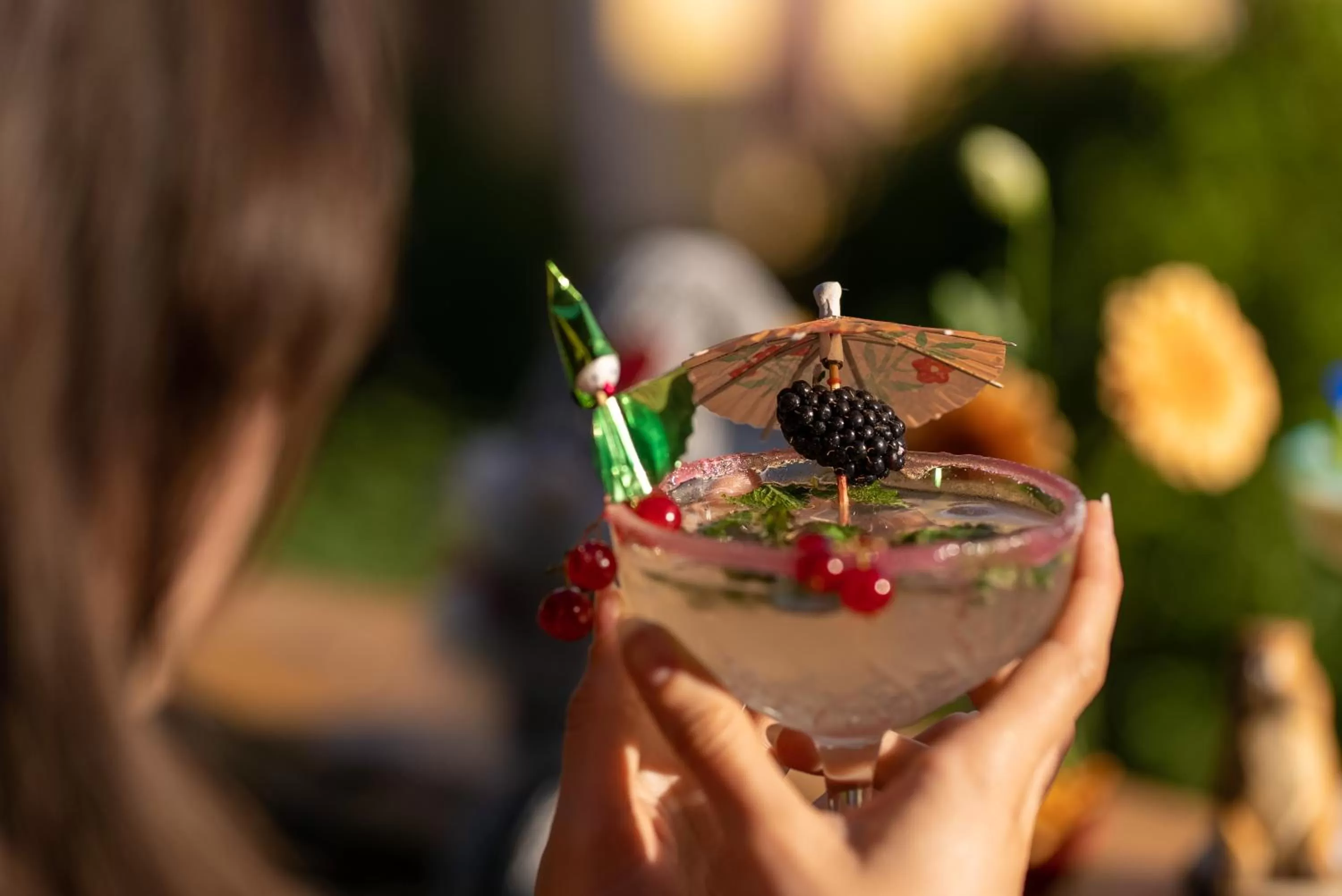 Lounge or bar, Food in La Bonne Auberge