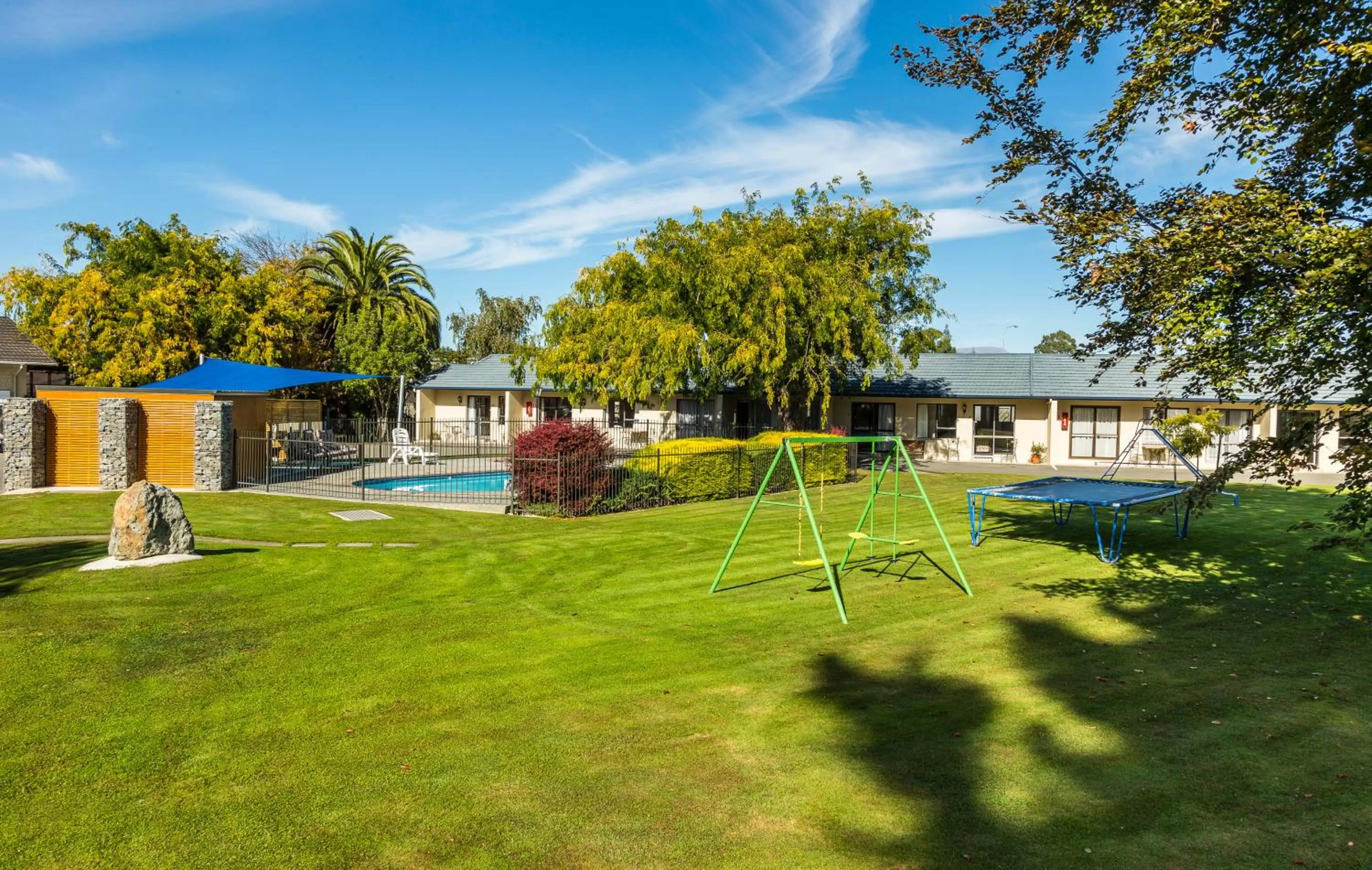 Day in Cherylea Motel