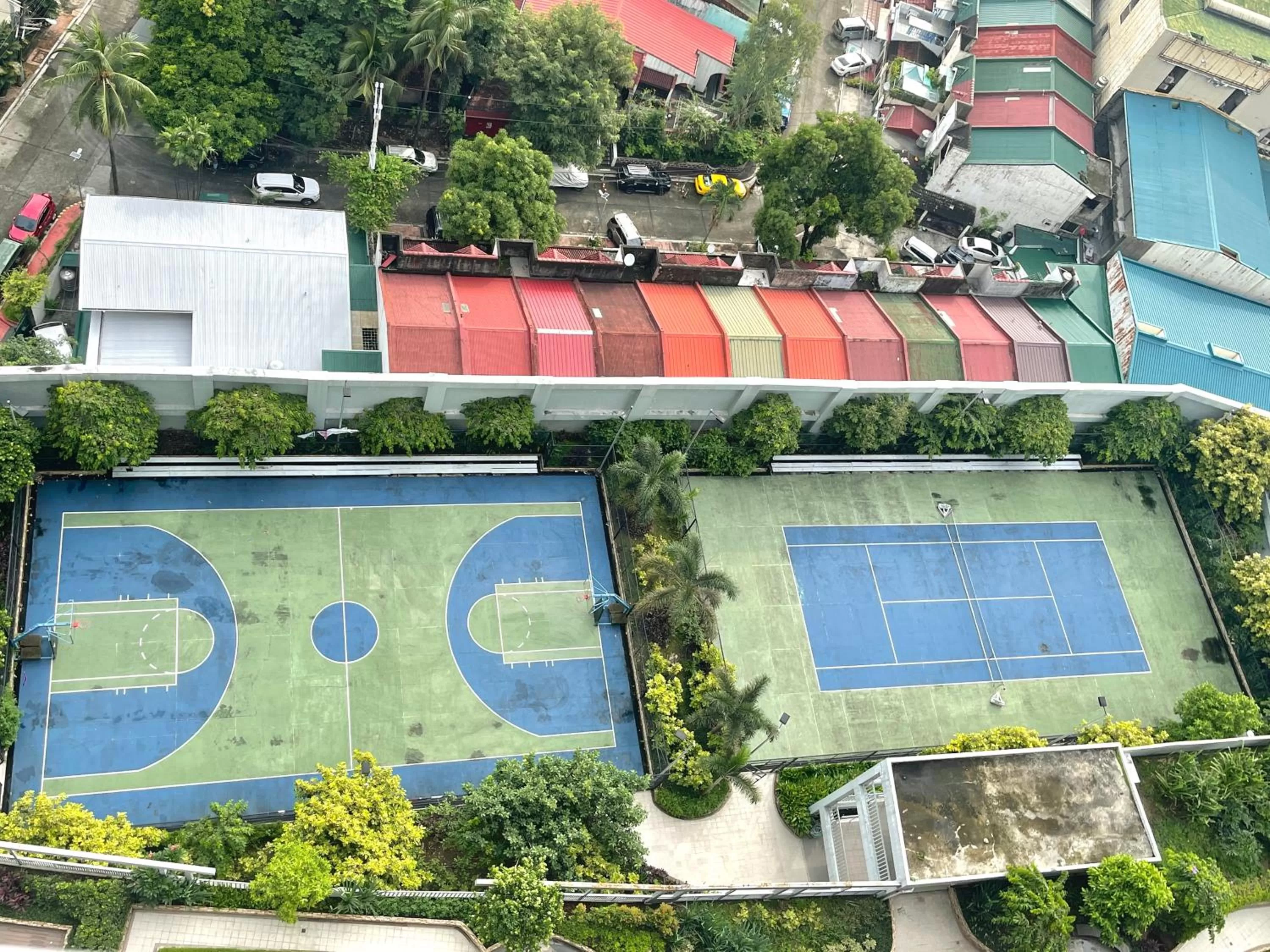 Bird's eye view, Bird's-eye View in Cubao, Quezon City Condo Staycation (wifi and netflix ready)