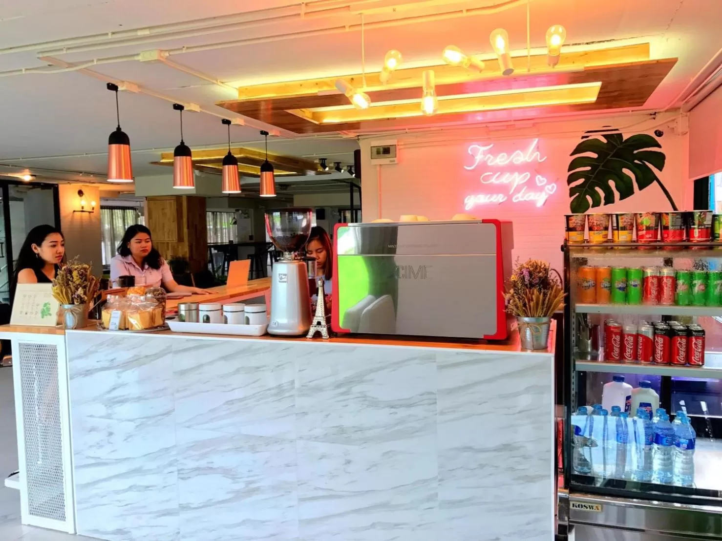 Lounge or bar in R1 Nimman Hotel Chiangmai