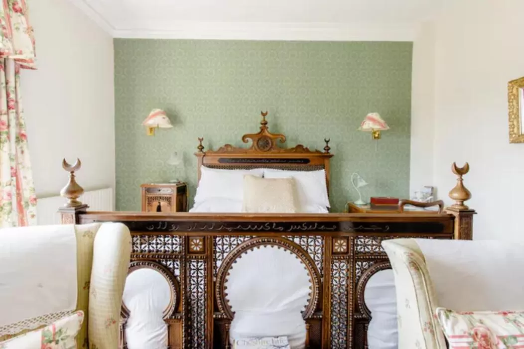 Golborne Manor Bed and Breakfast