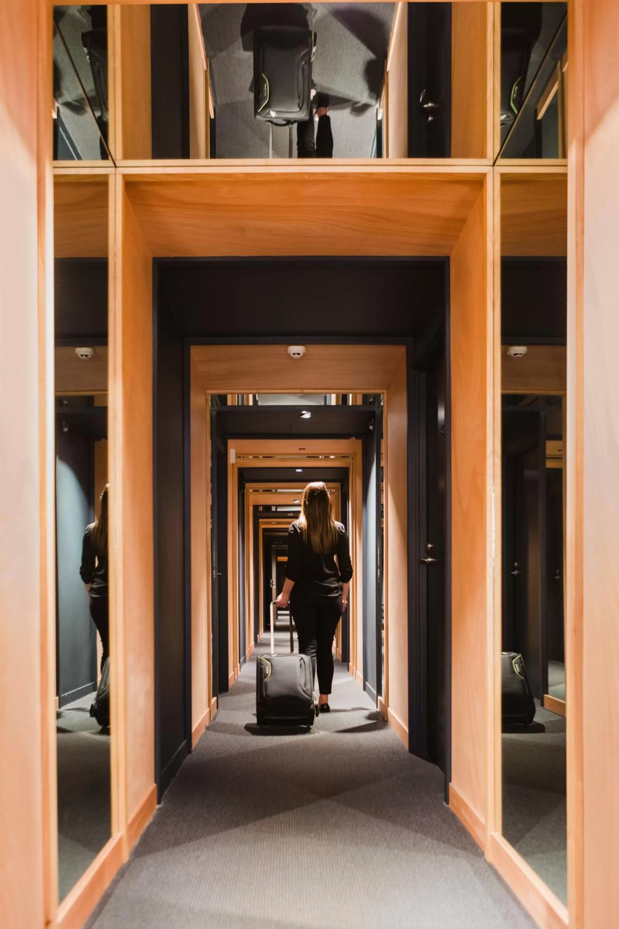 Facade/entrance in Gilmer Apartment Hotel