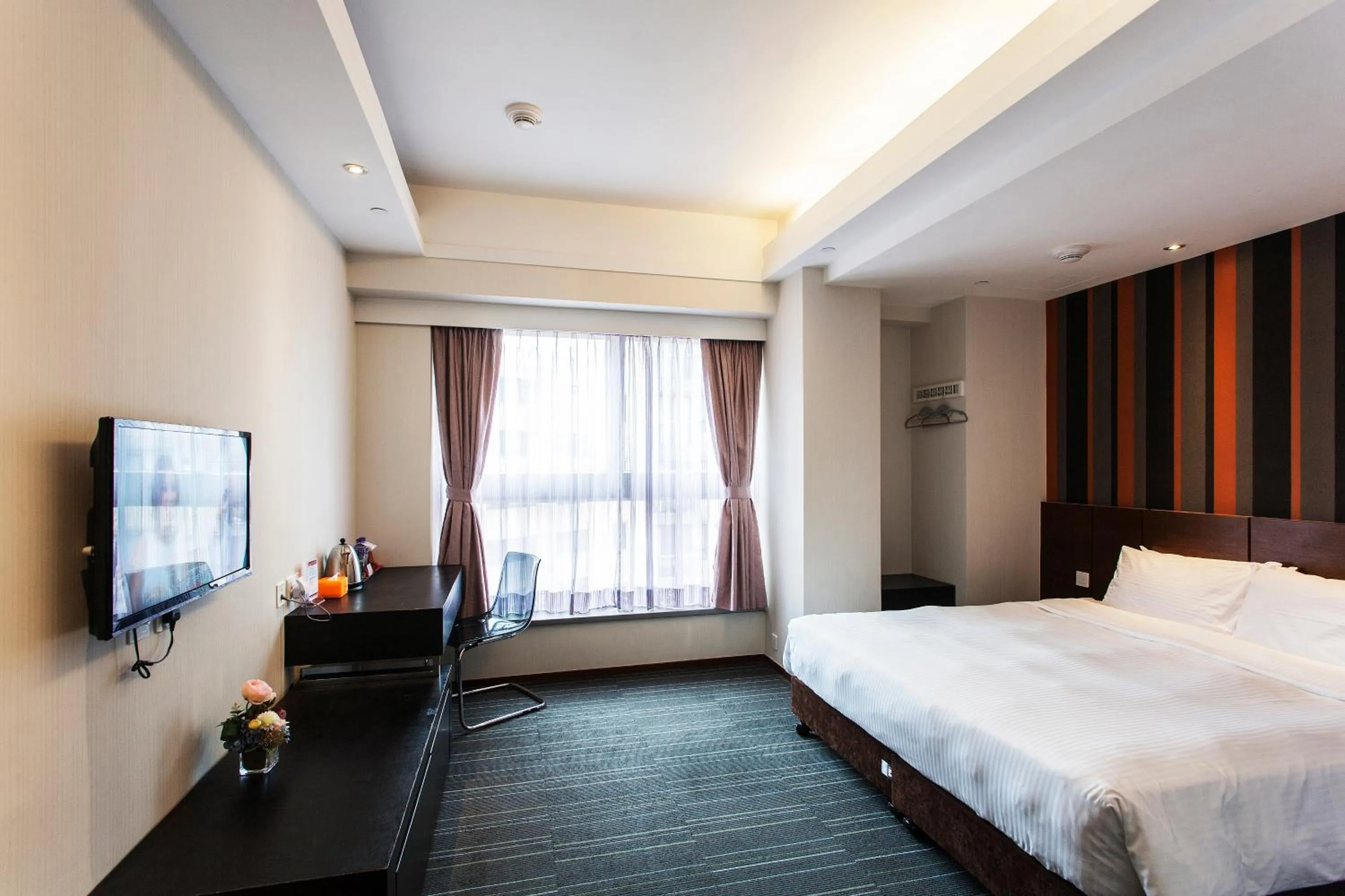 Day, Bed in Le Prabelle Hotel