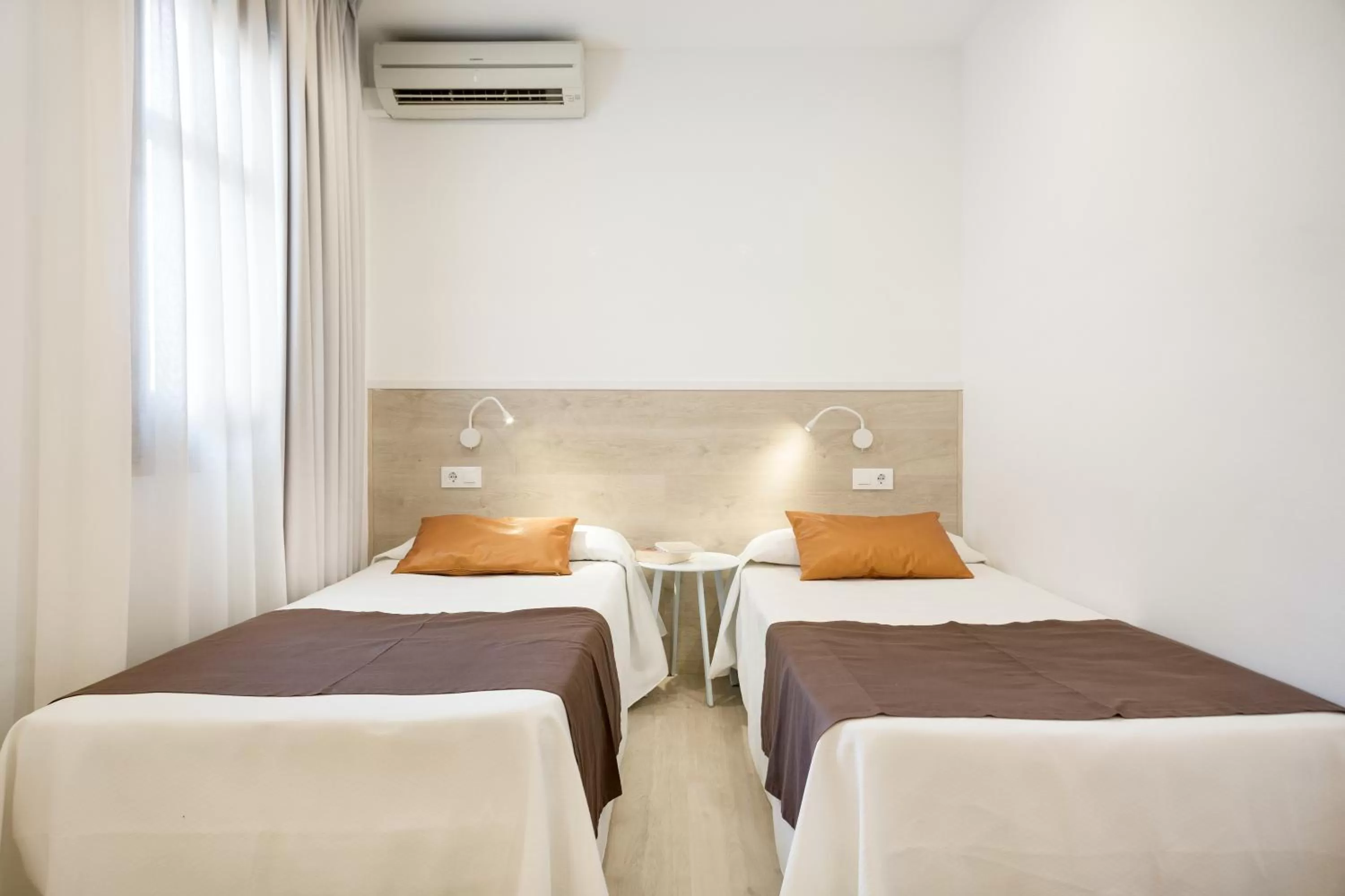 Bedroom, Bed in BcnStop Sagrada Familia