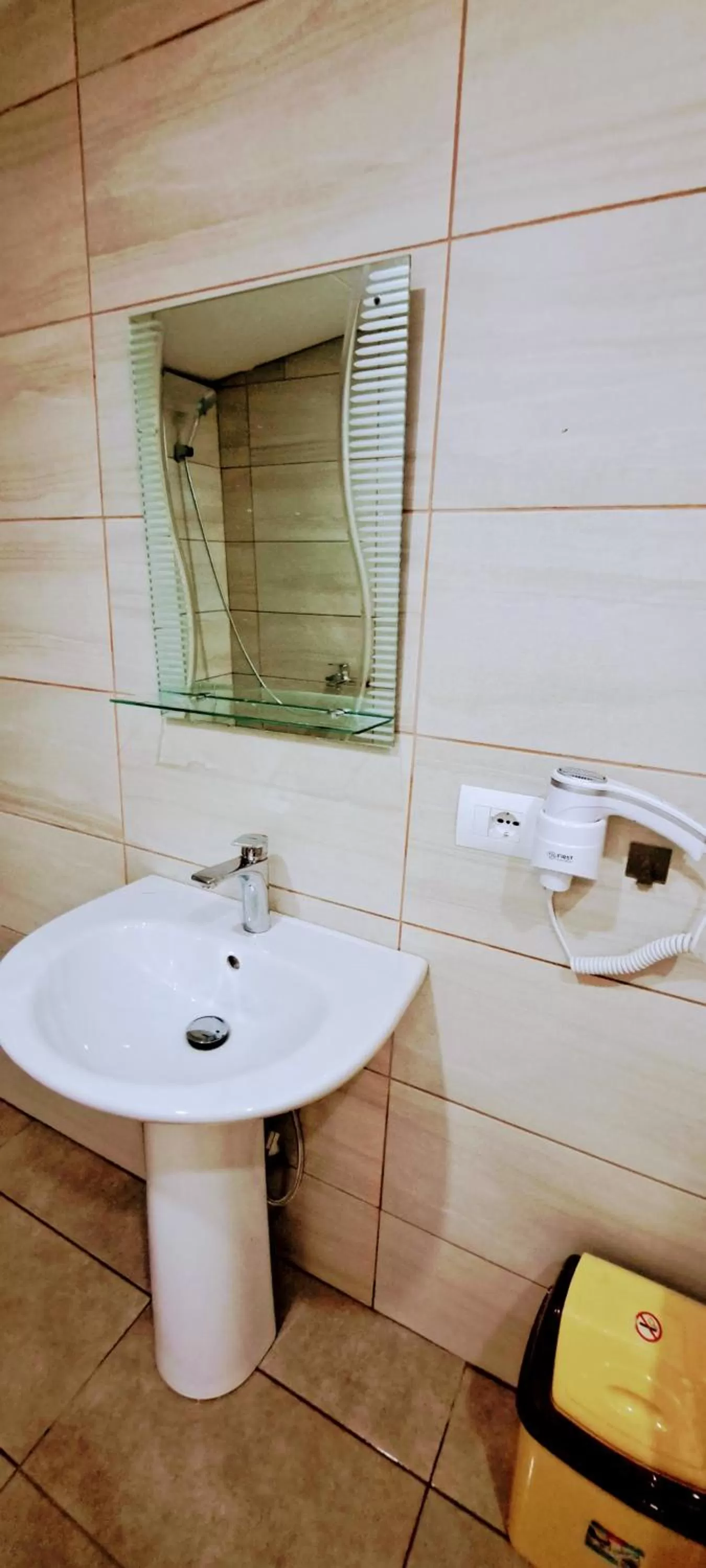 Bathroom in CityCenterHotel Shkoder