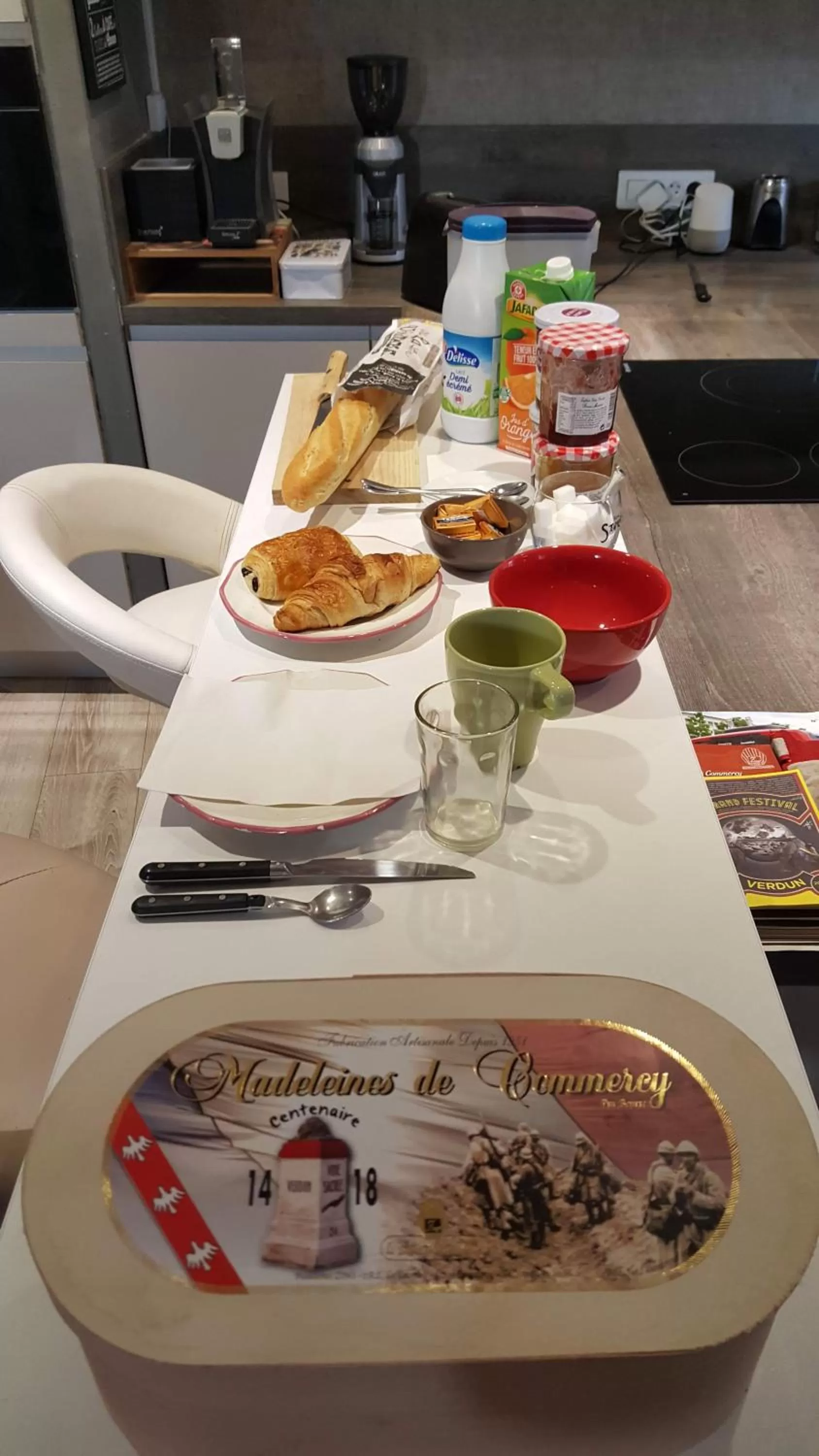 Breakfast in Chambre d'hôte et gîte chez Thomas et John