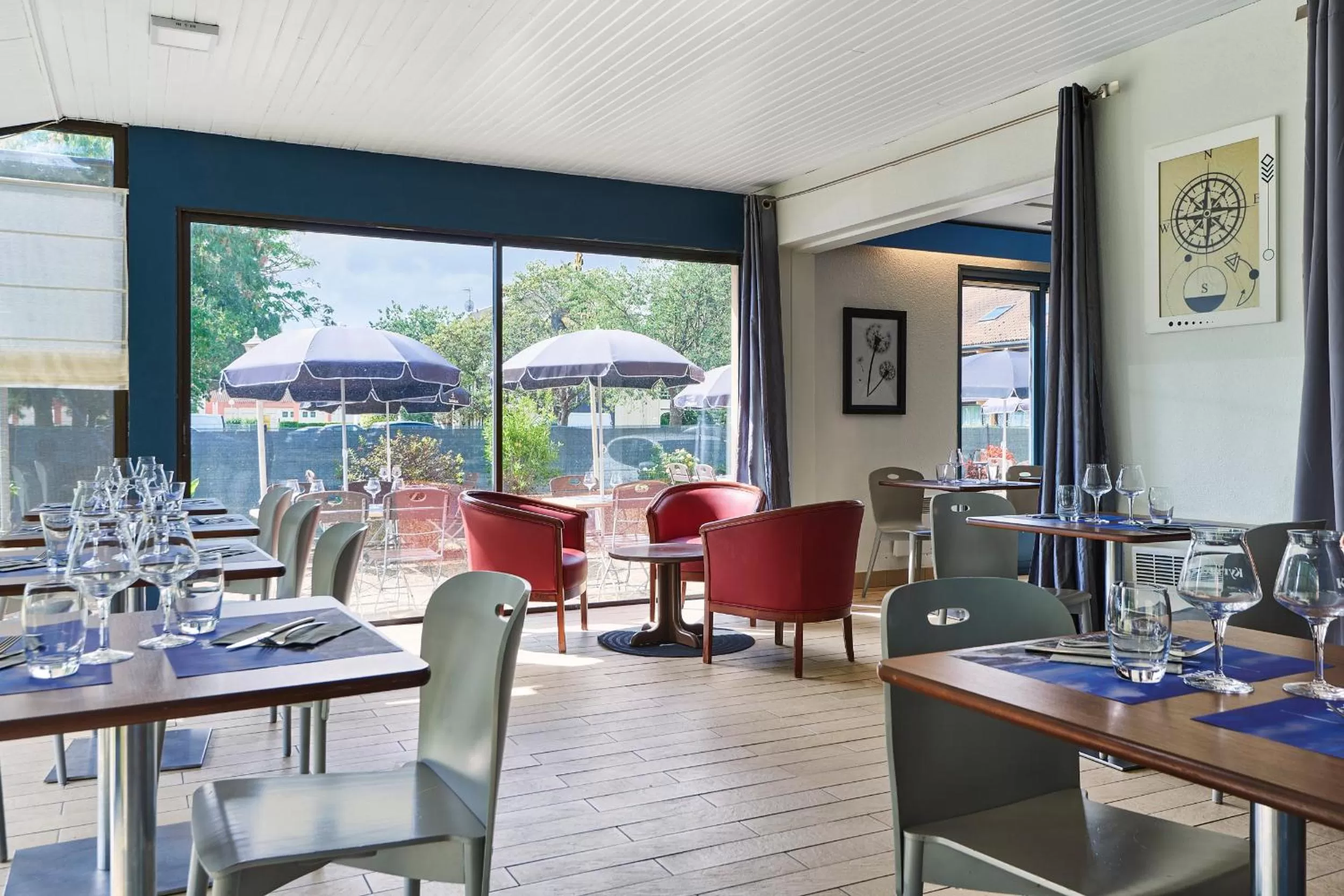 Restaurant/places to eat in Kyriad Tarbes Bastillac