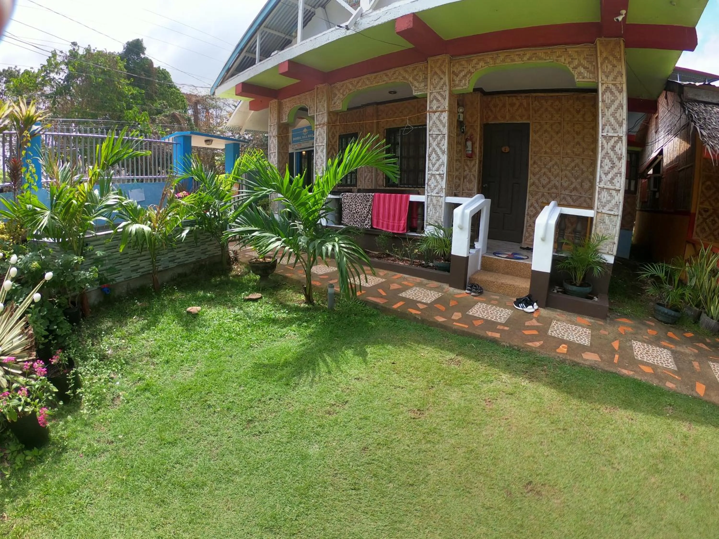 Bohol Sea Breeze Cottages and Resort