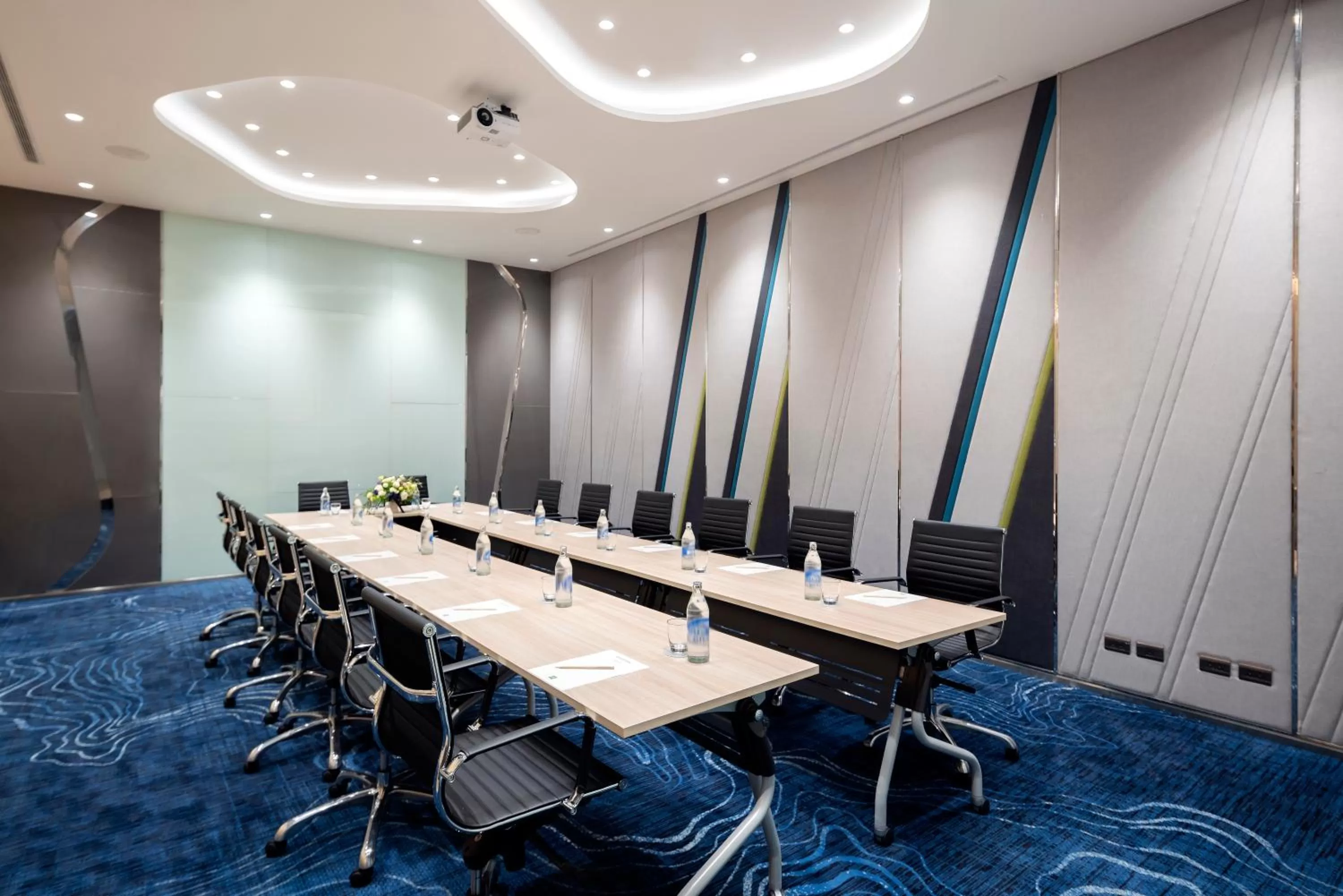 Business facilities in ibis Styles Bangkok Ratchada