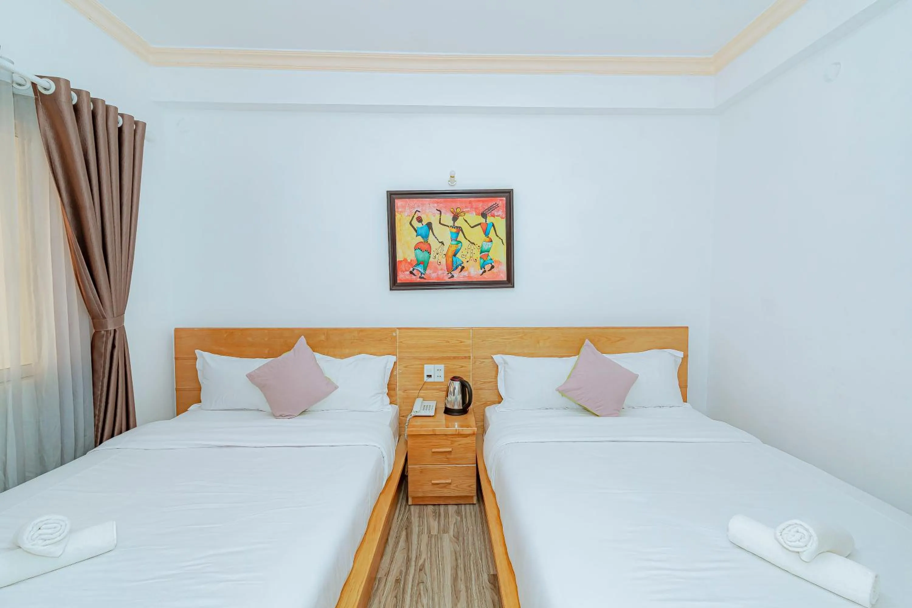 Ken's Backpackers Hotel