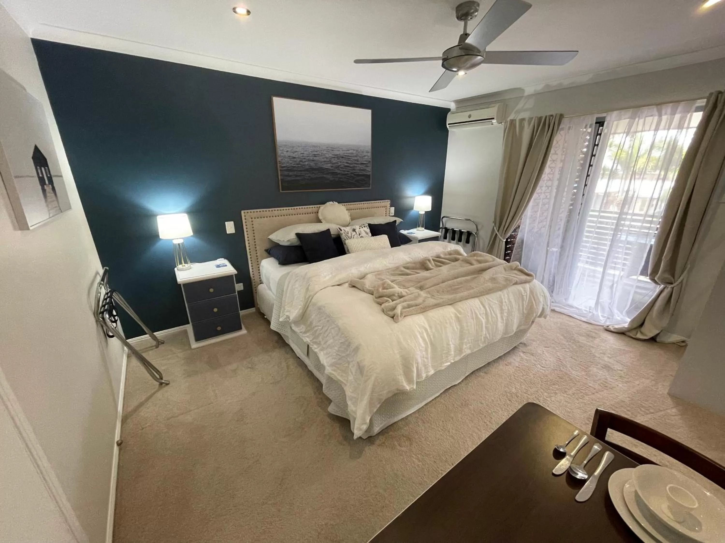 Photo of the whole room, Bed in Torquay Terrace Bed & Breakfast