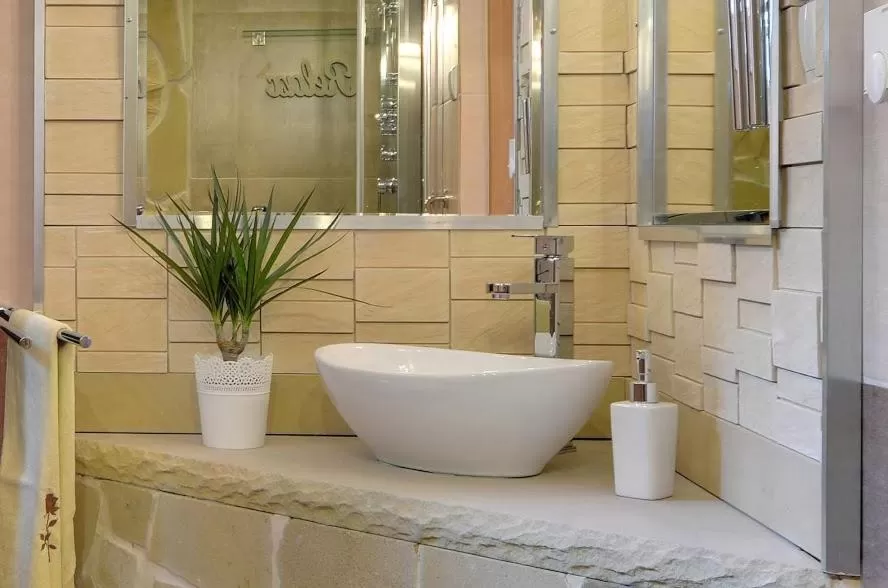 Shower, Bathroom in Safir przy samym WYCIĄGU