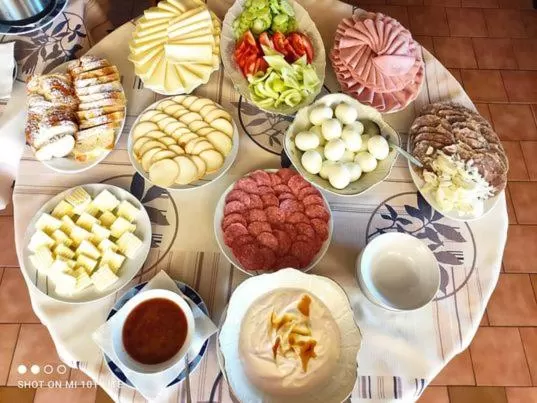 Buffet breakfast in Hotel Fran