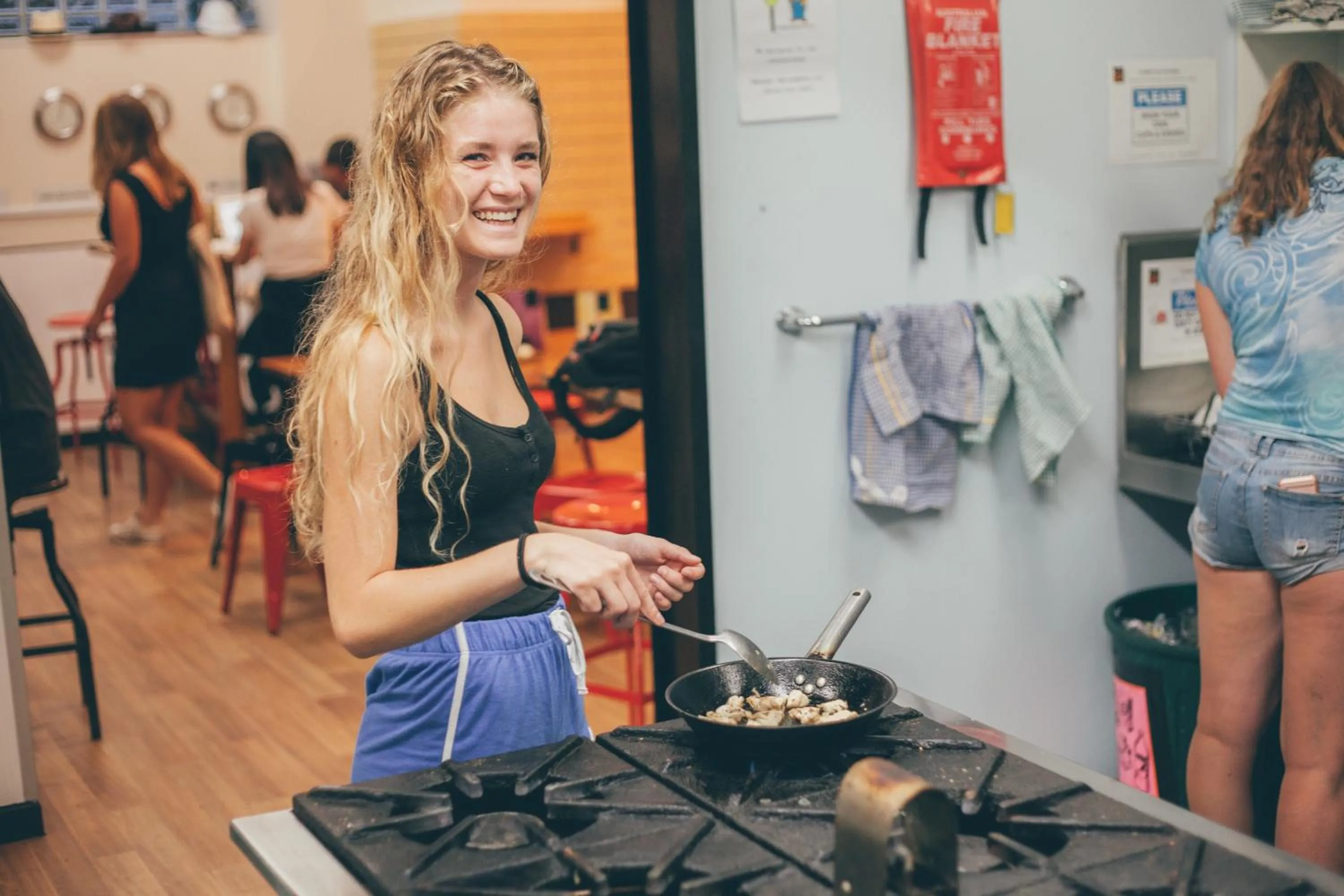 Communal kitchen in Melbourne City Backpackers