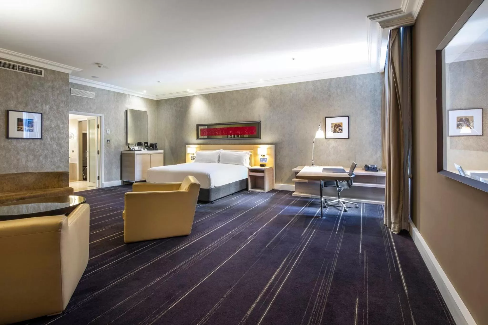 Photo of the whole room, Bed in InterContinental Melbourne The Rialto by IHG