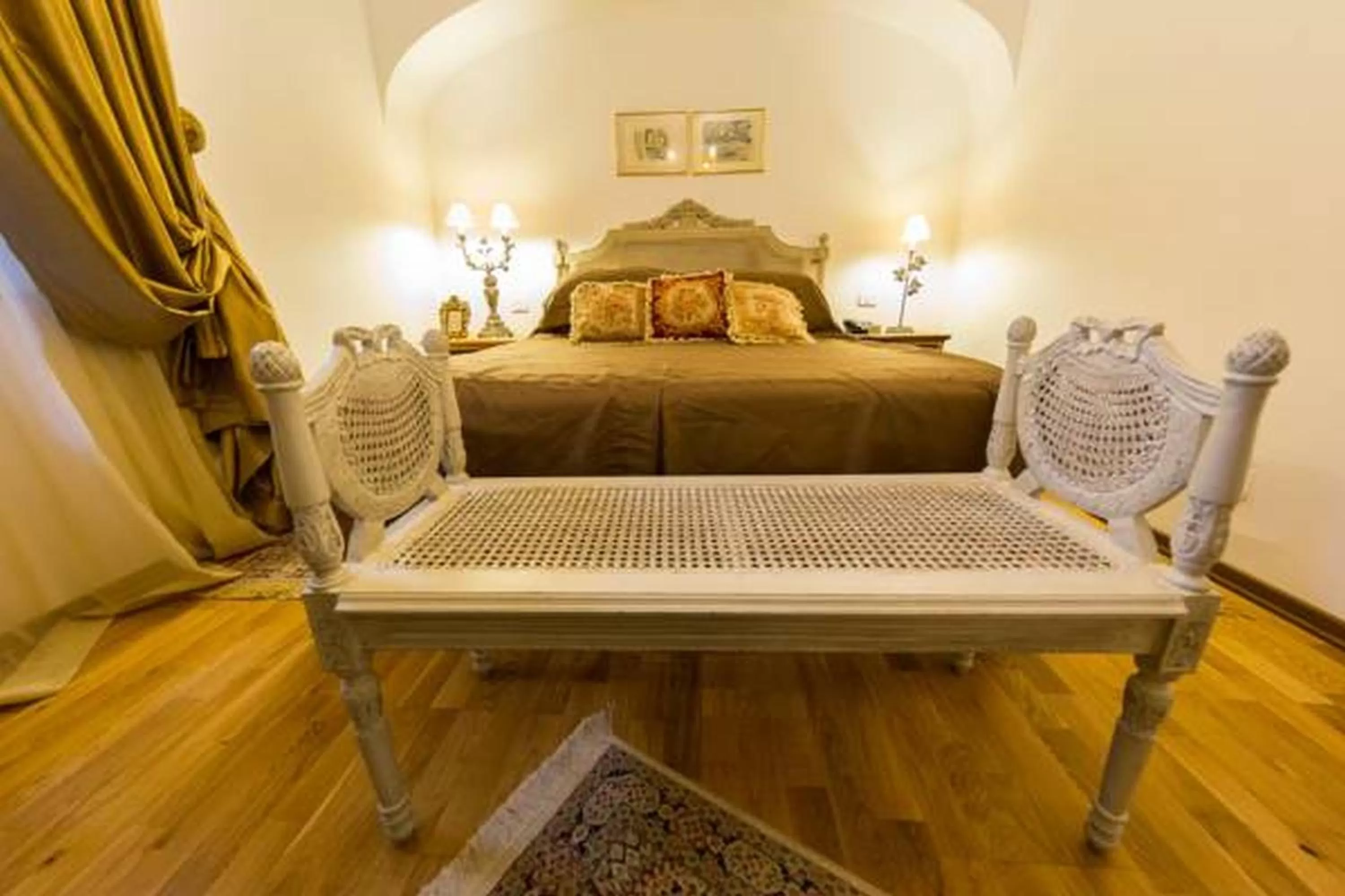 Grand Boutique Hotel