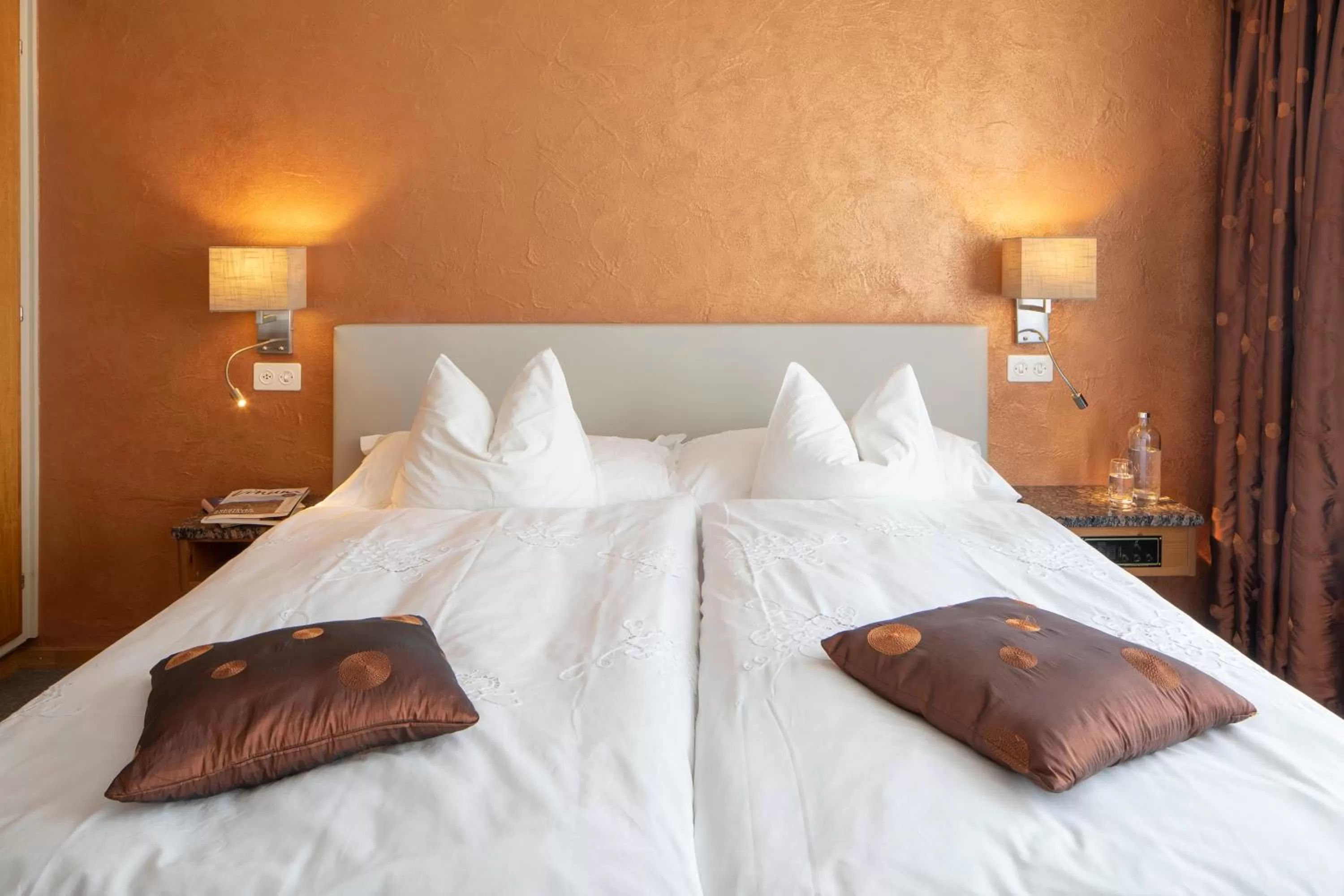 Bed in Cristallo Arosa Hotel