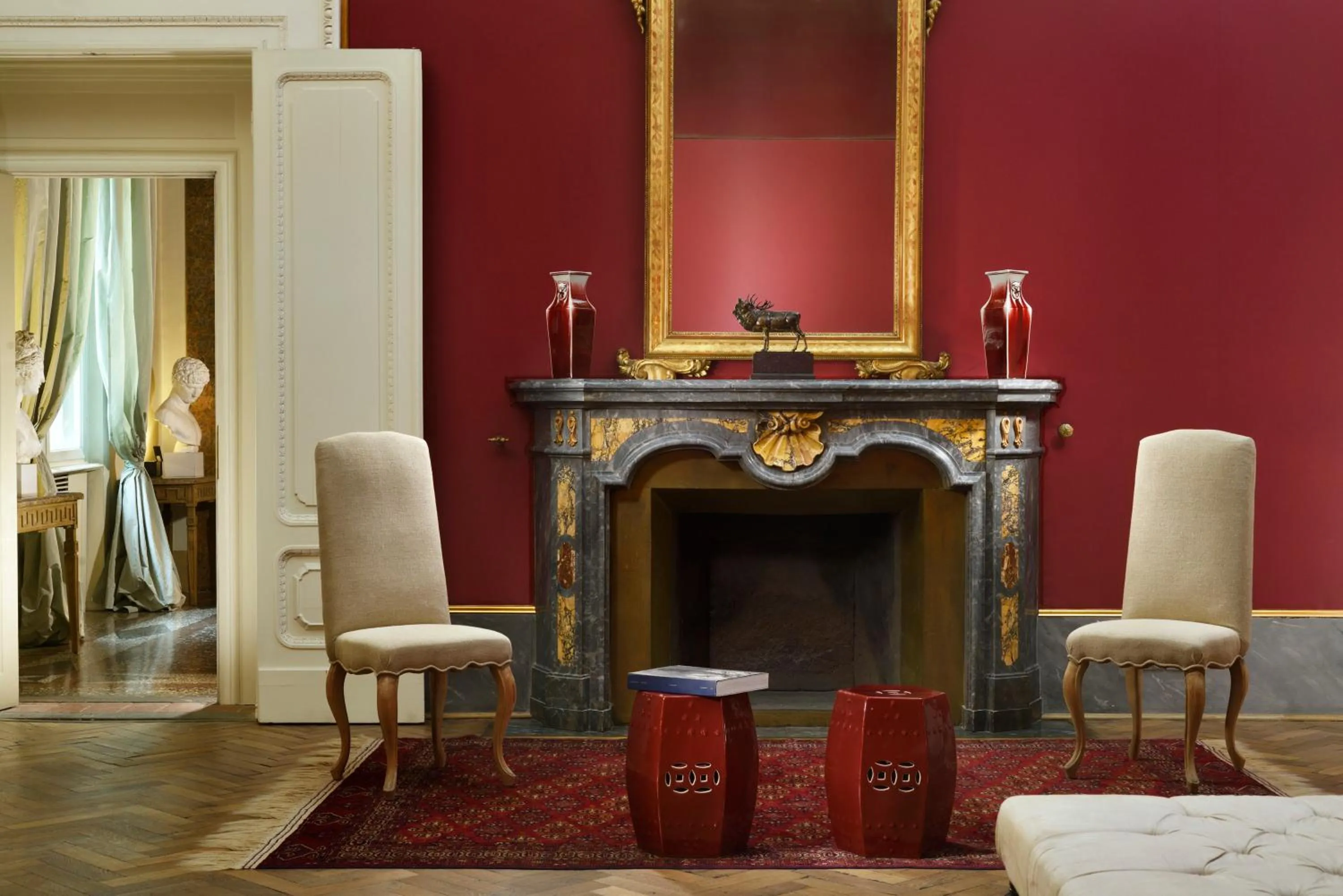 Decorative detail in Al Palazzo del Marchese di Camugliano Residenza d'Epoca