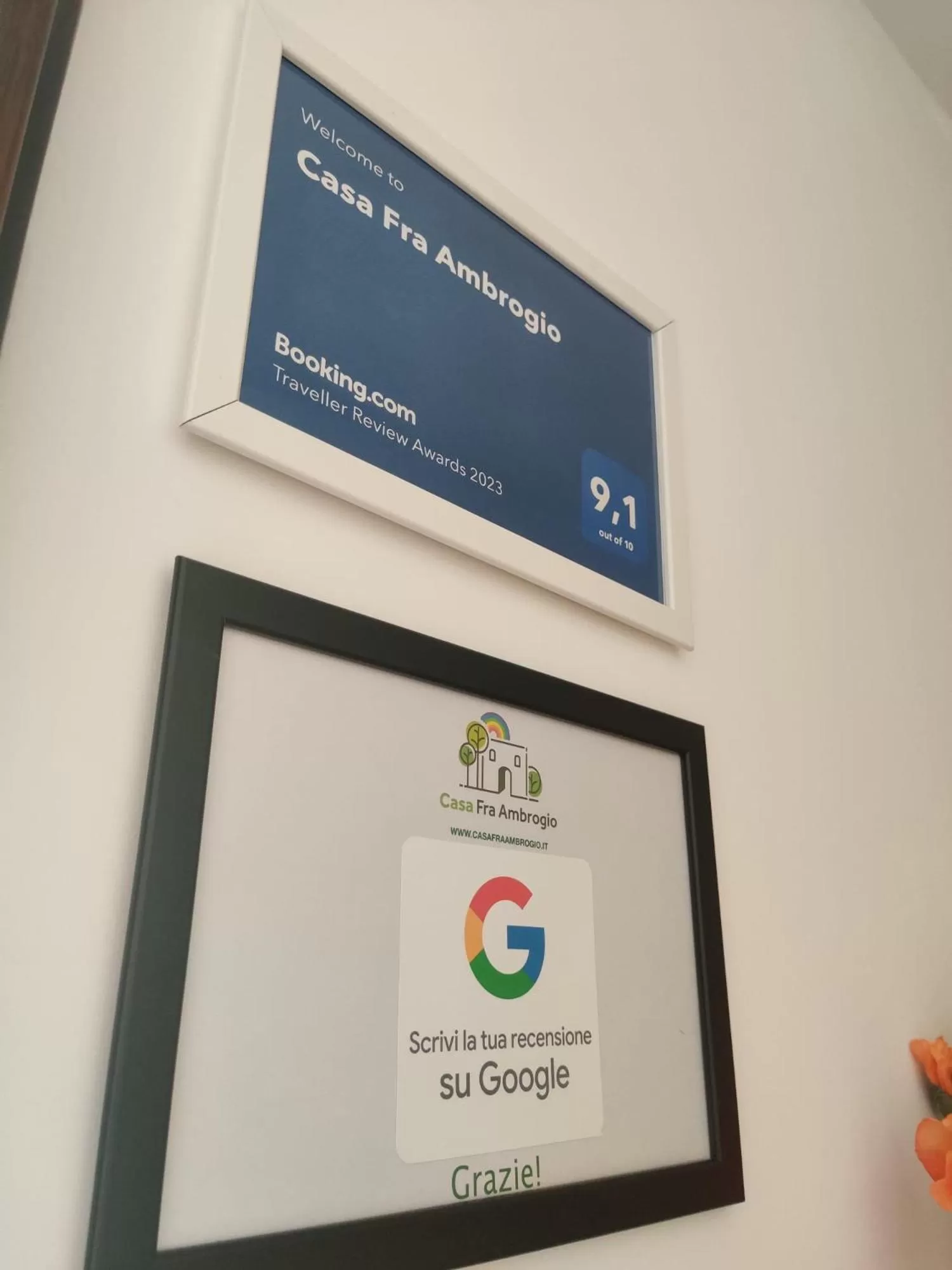 Logo/Certificate/Sign in Casa Fra Ambrogio