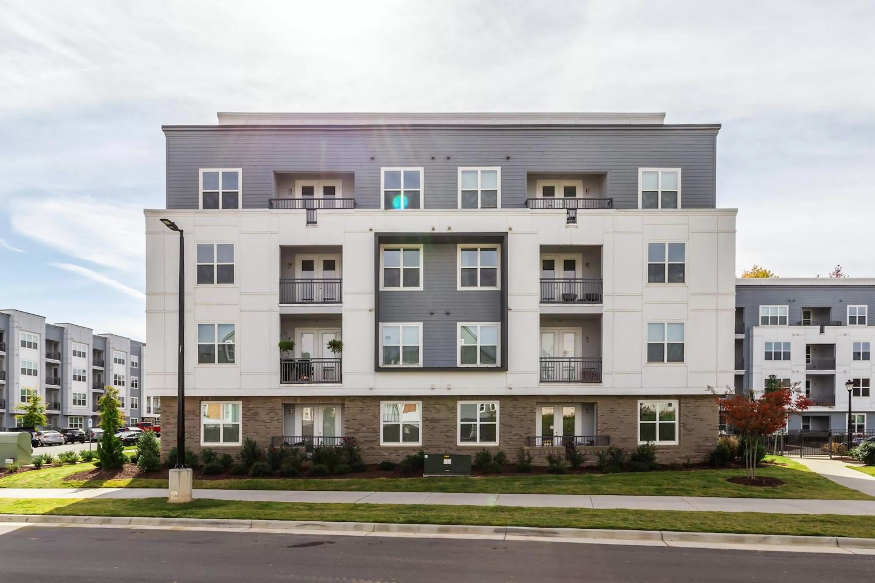 Property building in Kasa FreeMoreWest Charlotte