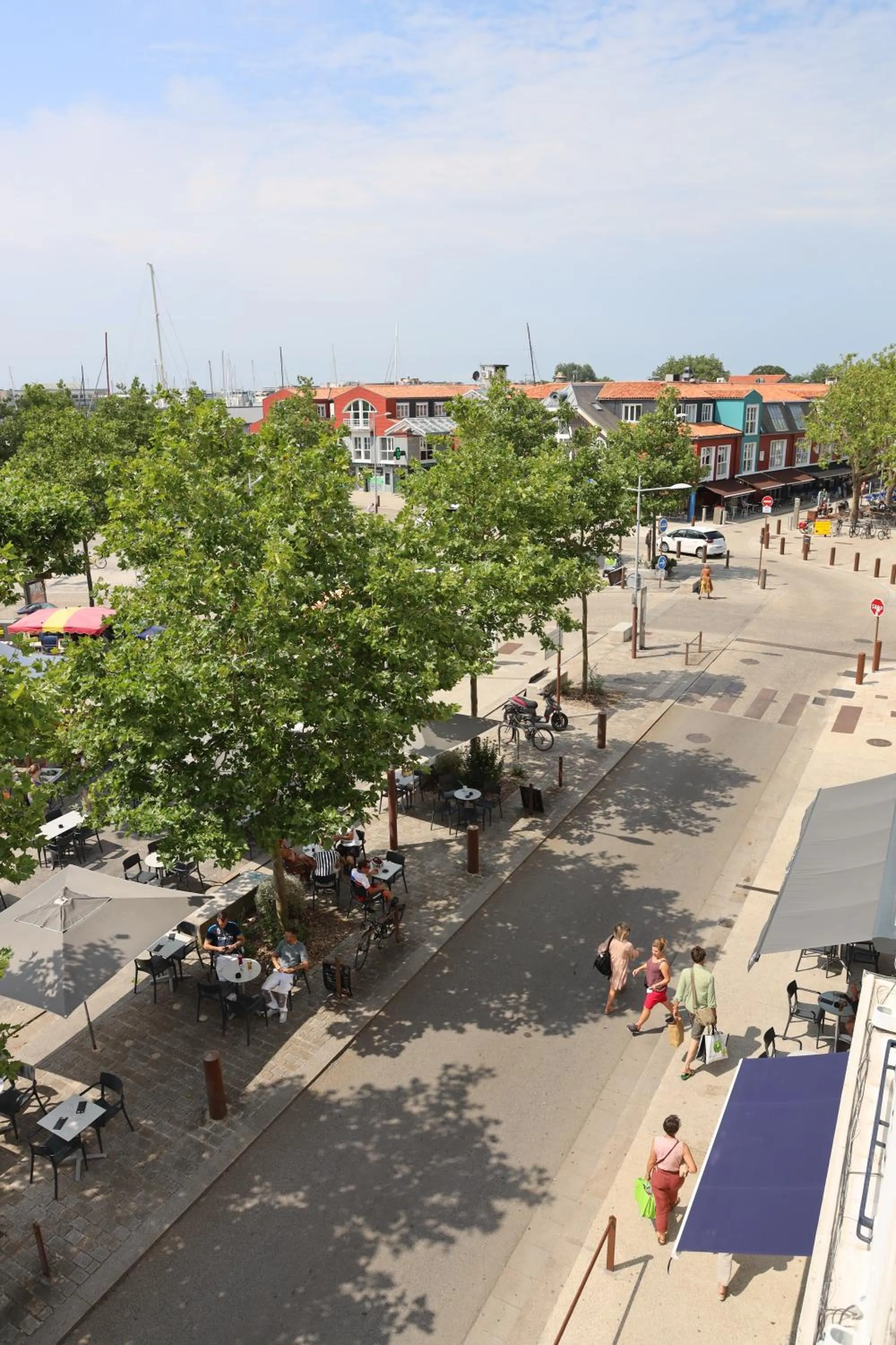 City view in Un Hotel sur le Port