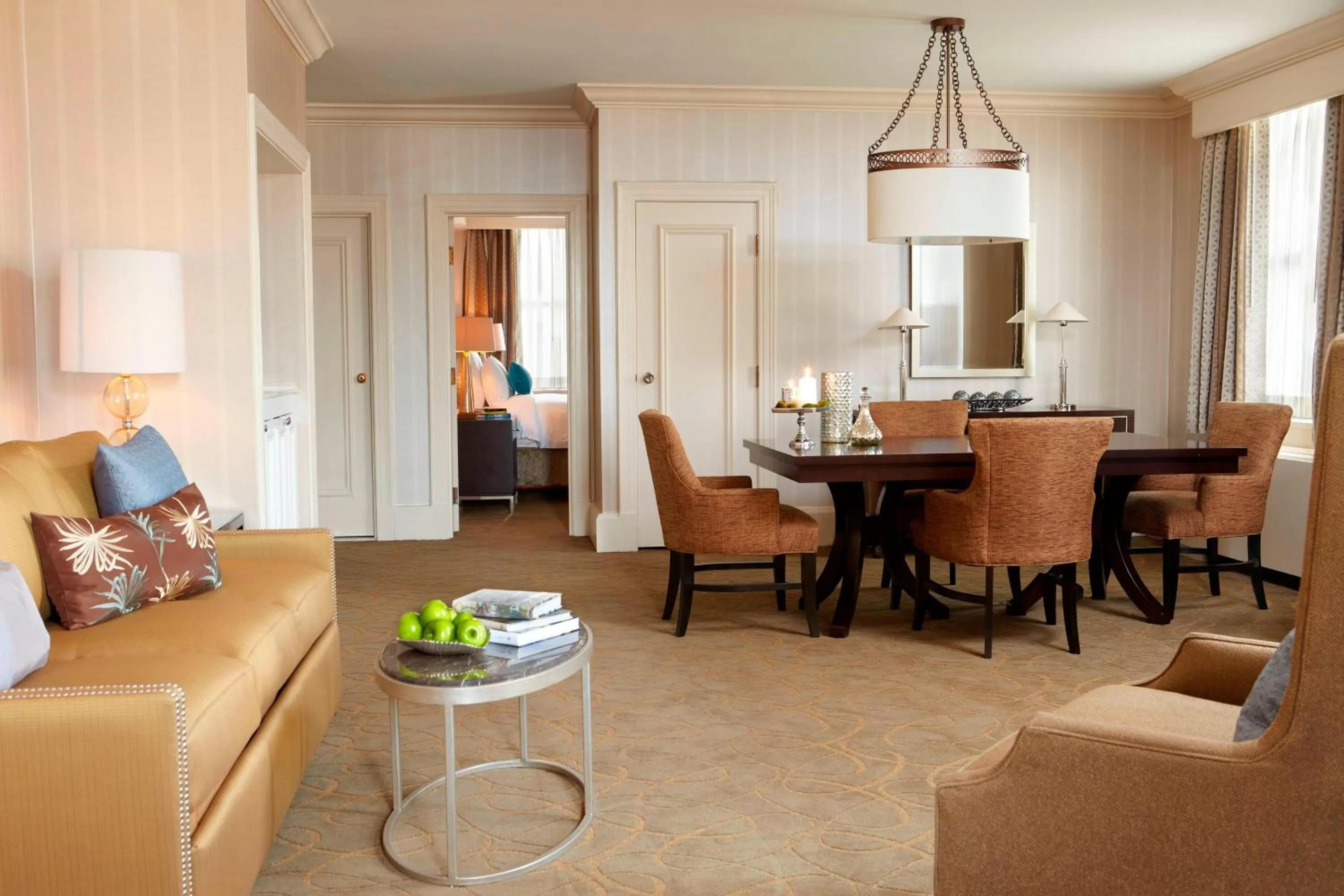 Suite with Lounge Access in Renaissance Cleveland Hotel