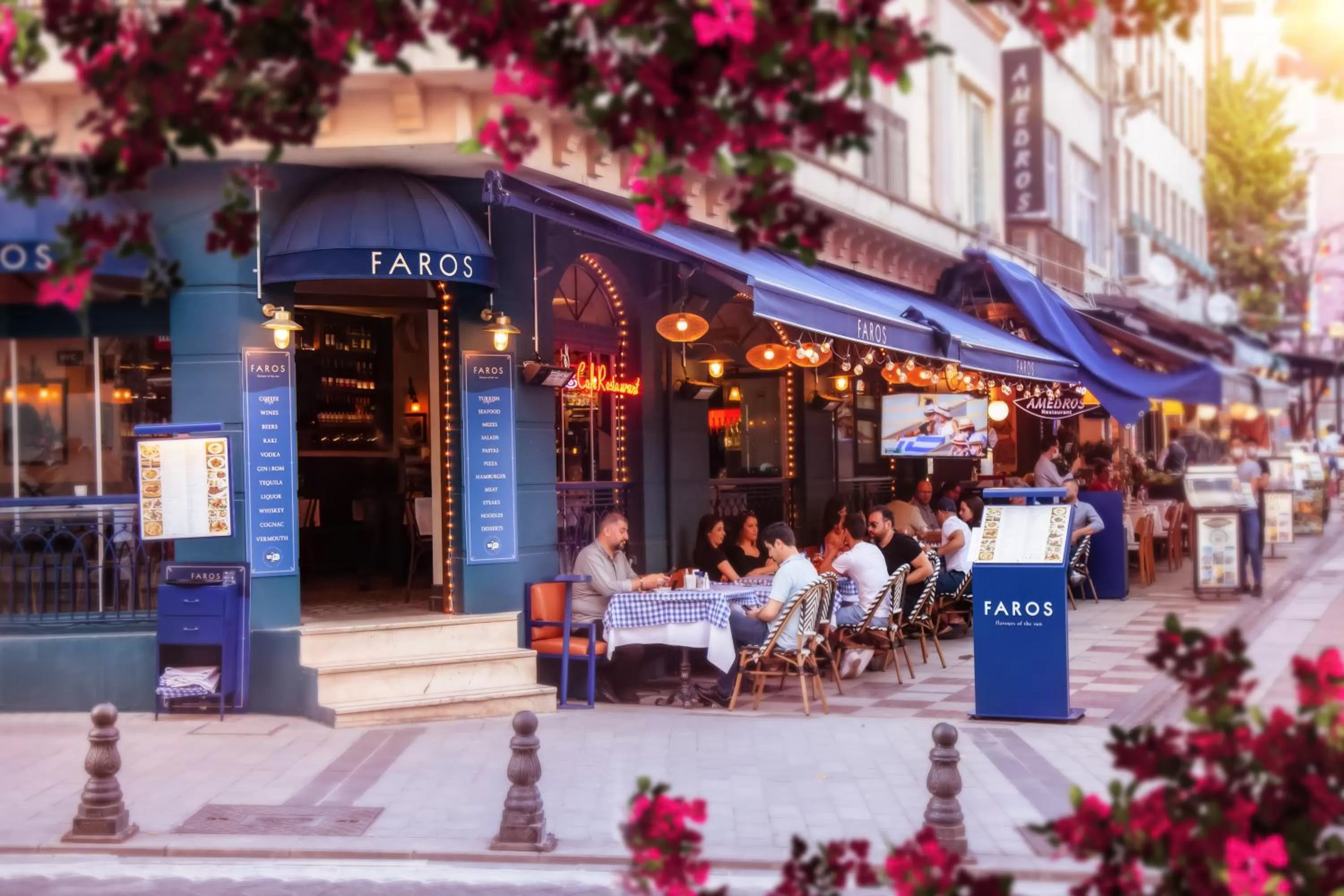 Restaurant/places to eat in Faros Hotel Old City - Special Category