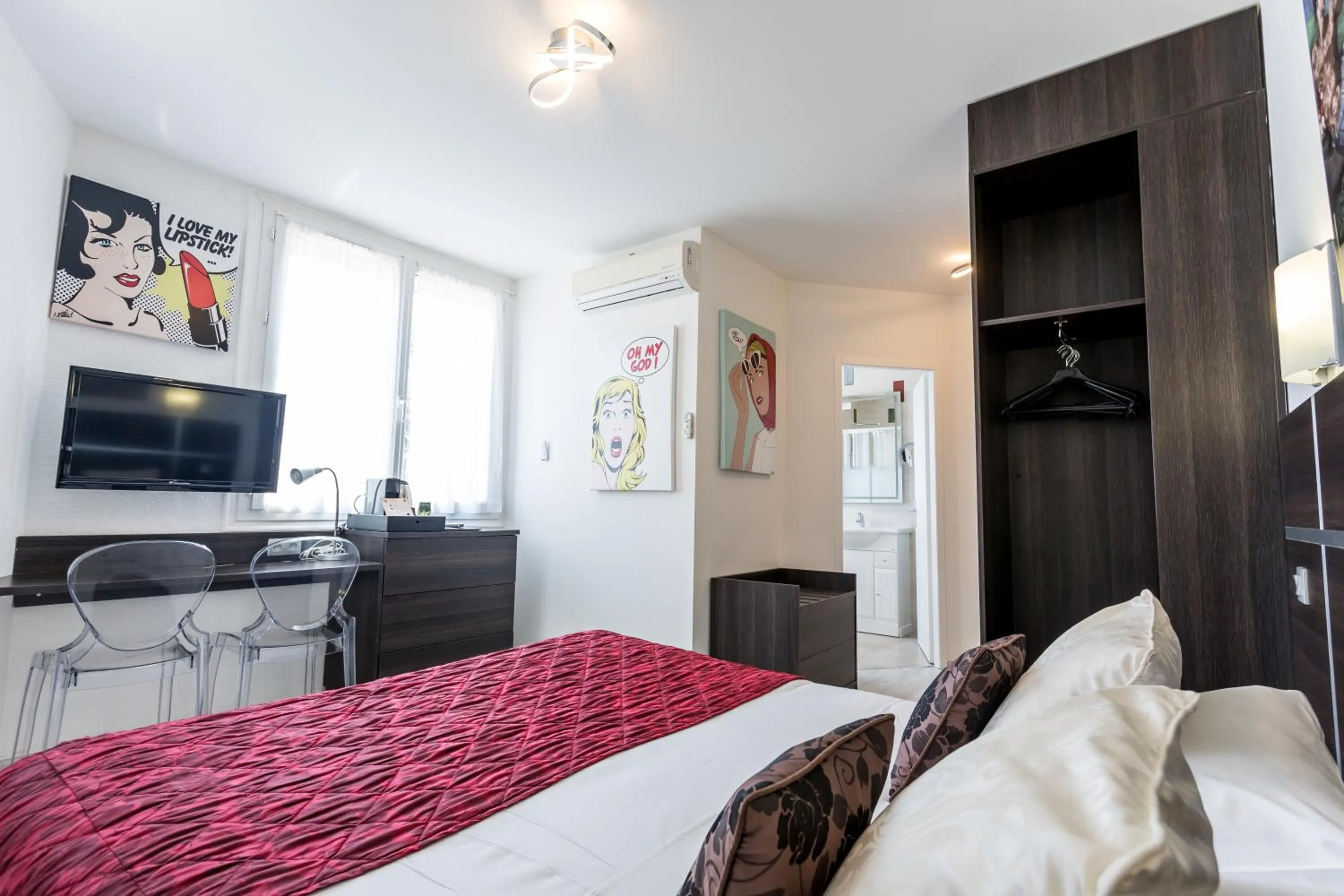 Bed in Hotel Le Centre