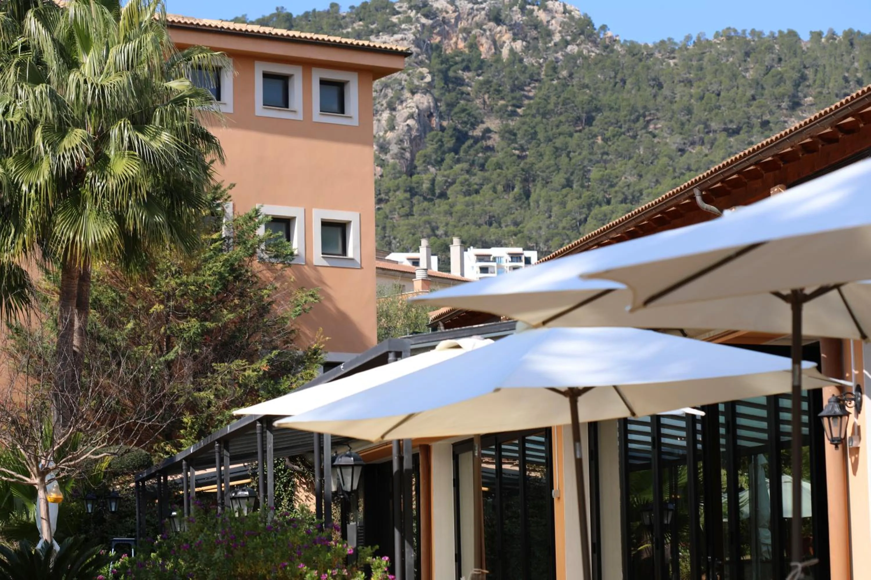 Property building in Mon Port Hotel & Spa