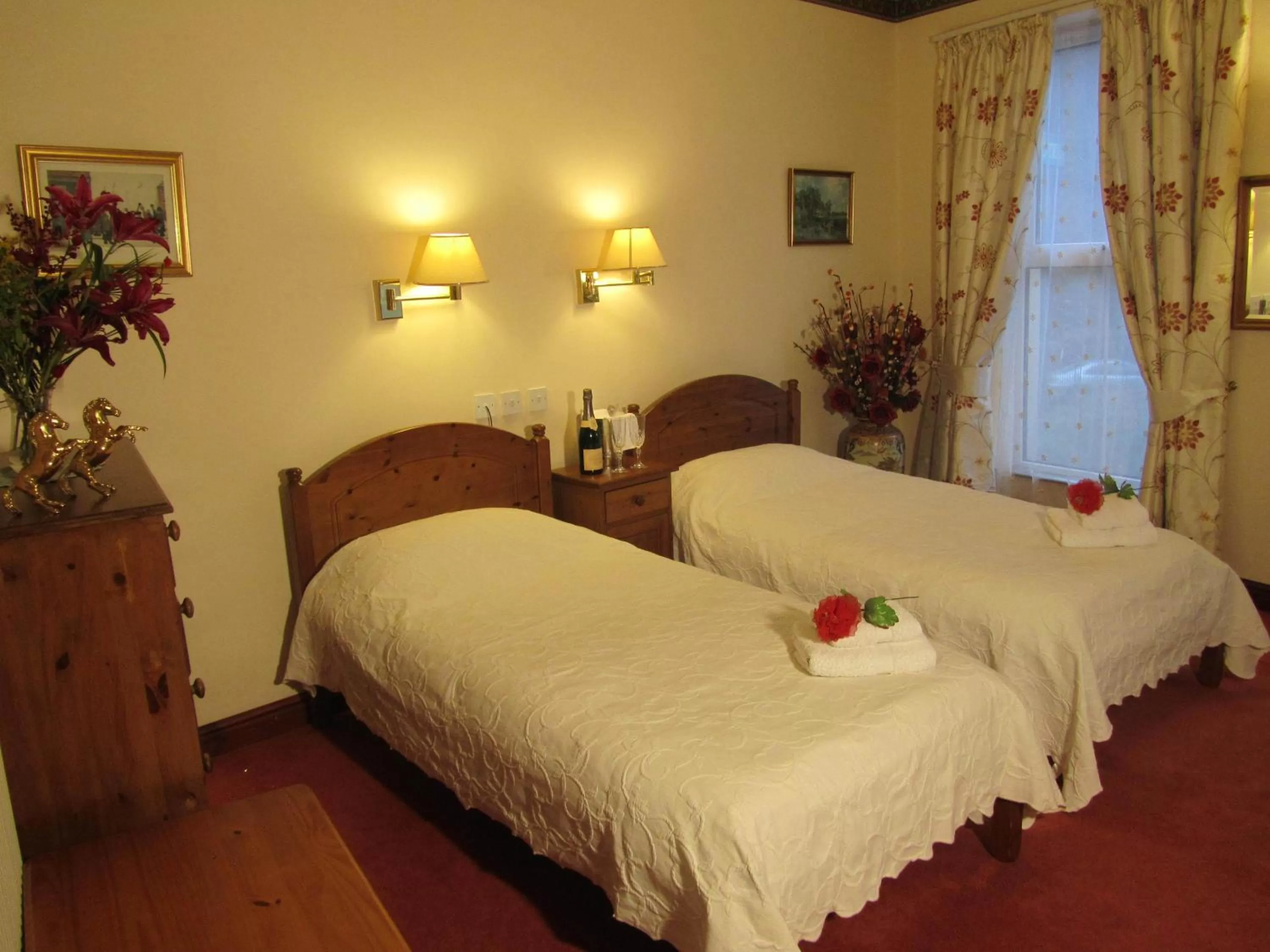 Photo of the whole room, Bed in Garden Hotel