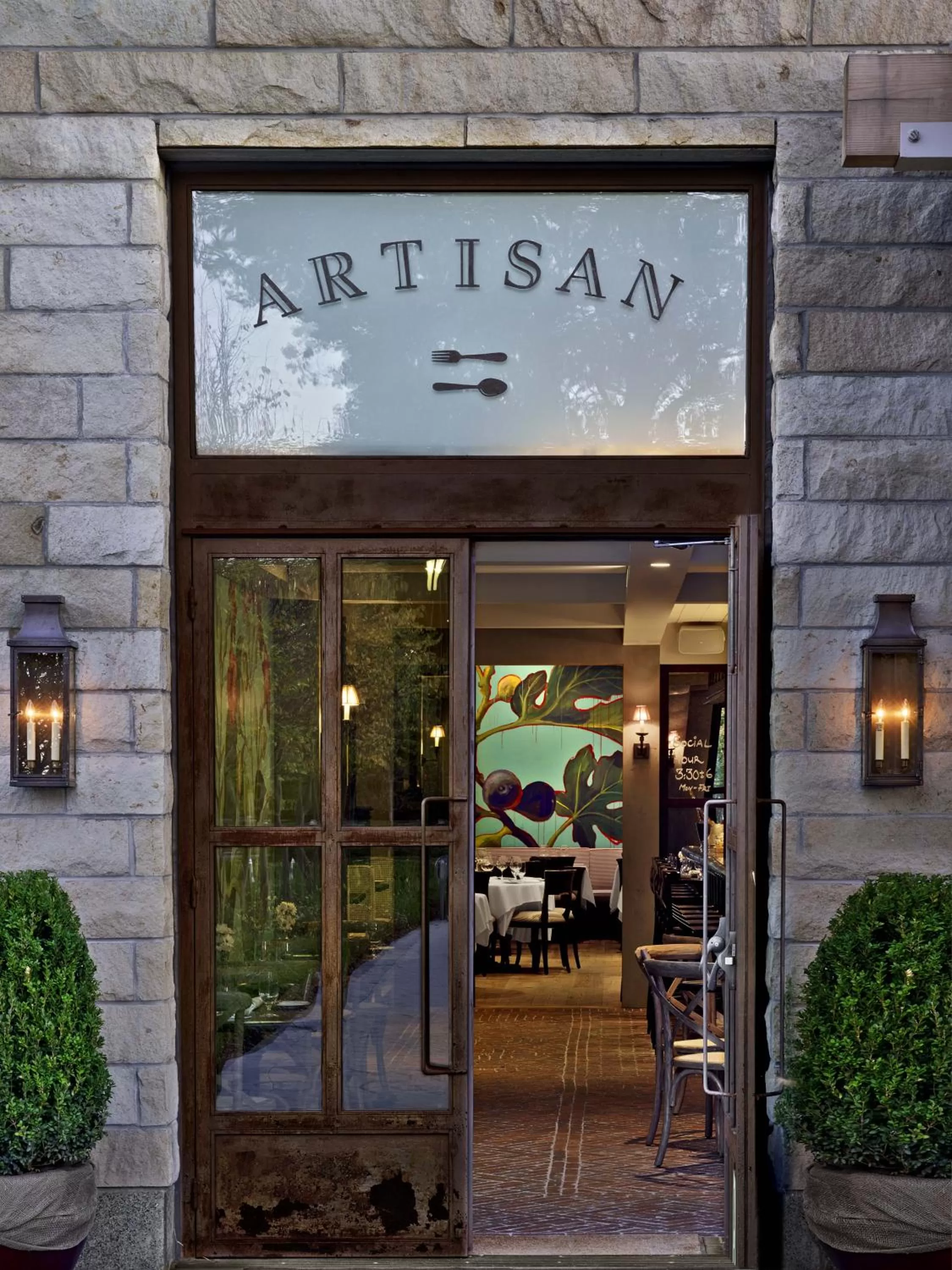 Restaurant/places to eat in Delamar West Hartford