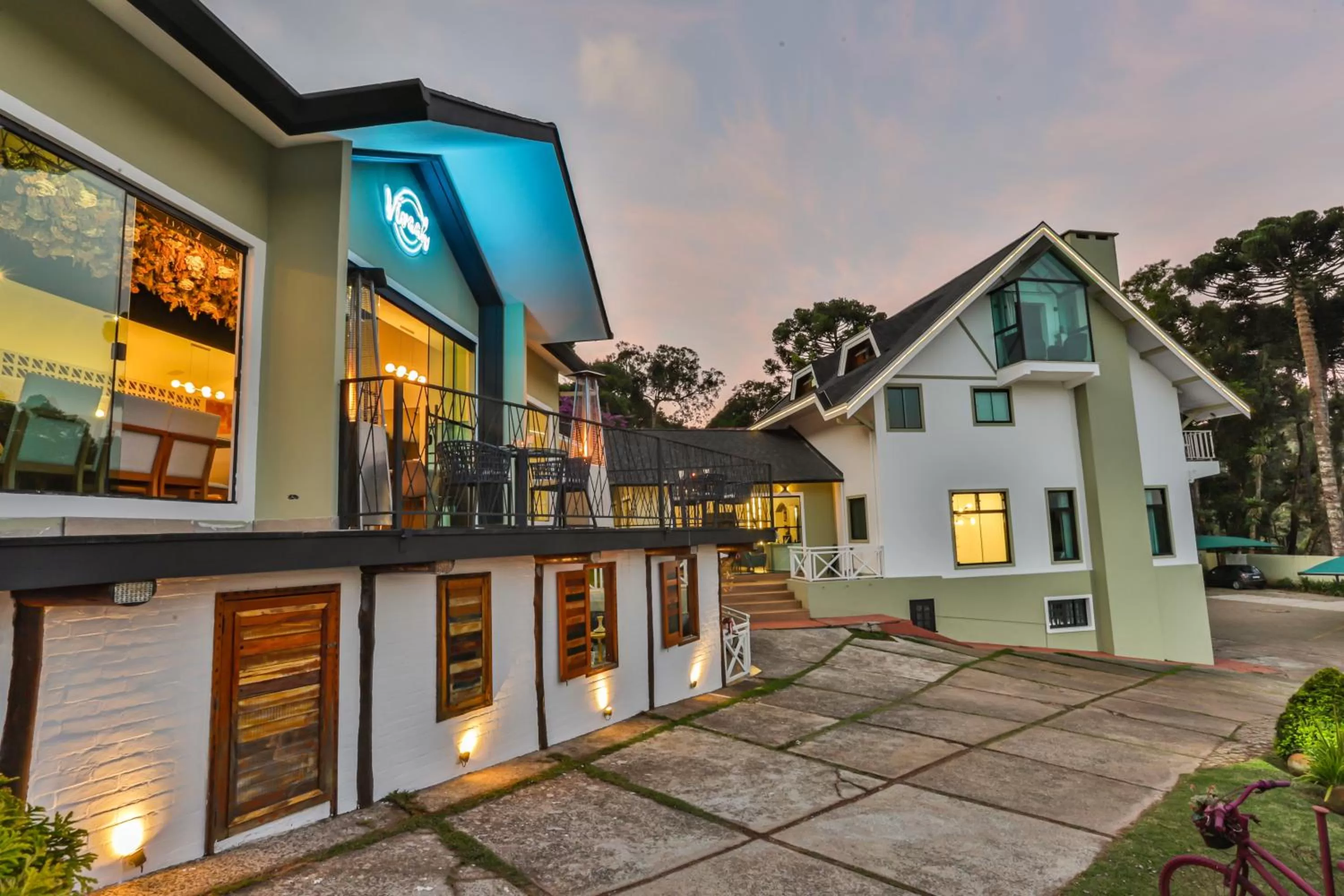 Property building in Caminho das Pedras Pousada de Charme