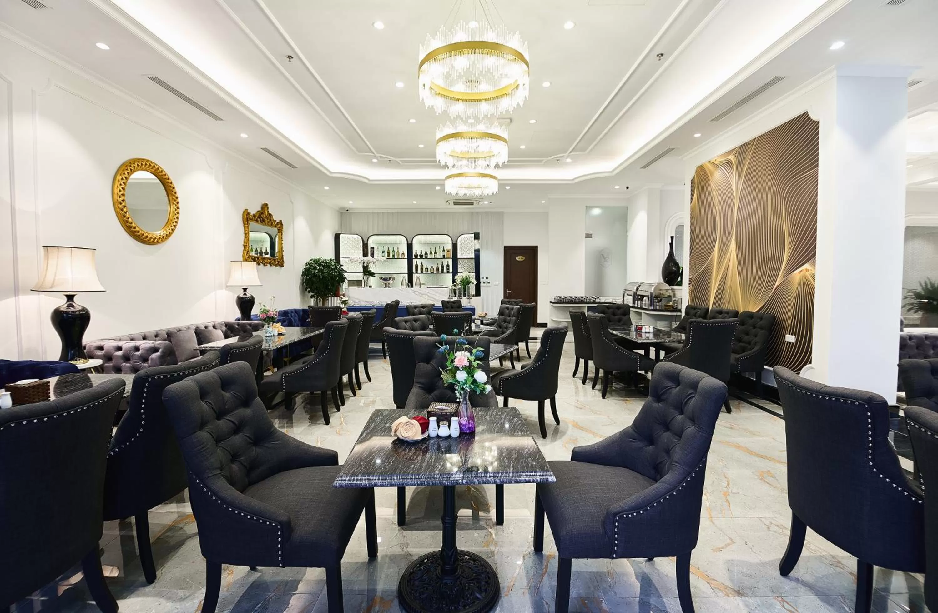 Restaurant/places to eat in The Yen Residences Halong