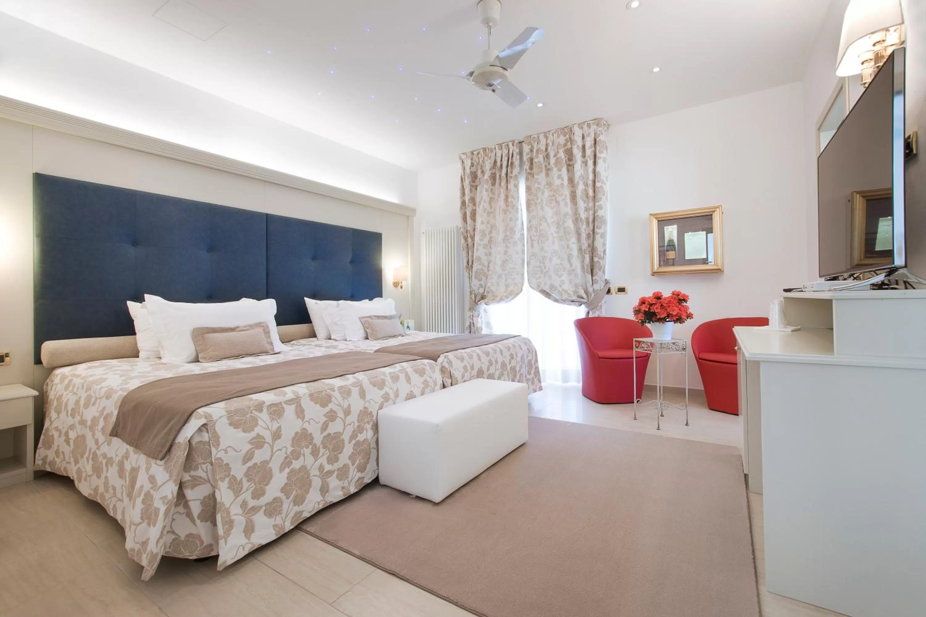 Bedroom, Bed in Hotel Ristorante Toscana